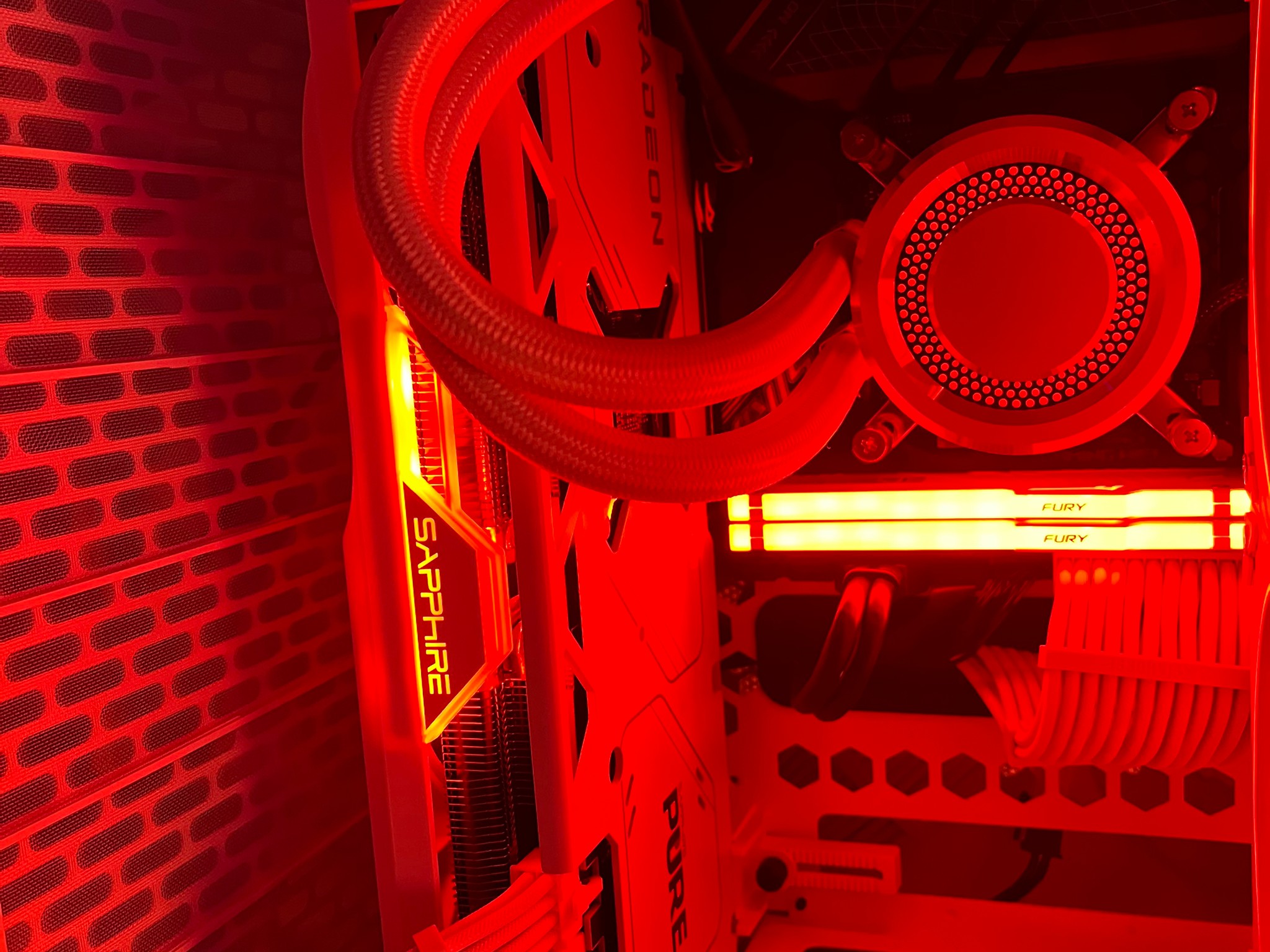 WHITE GAMING PC BUILD | I5 12600KF | SAPPHIRE PURE 7800XT | DDR5 32GB | 1TB SSD | RGB