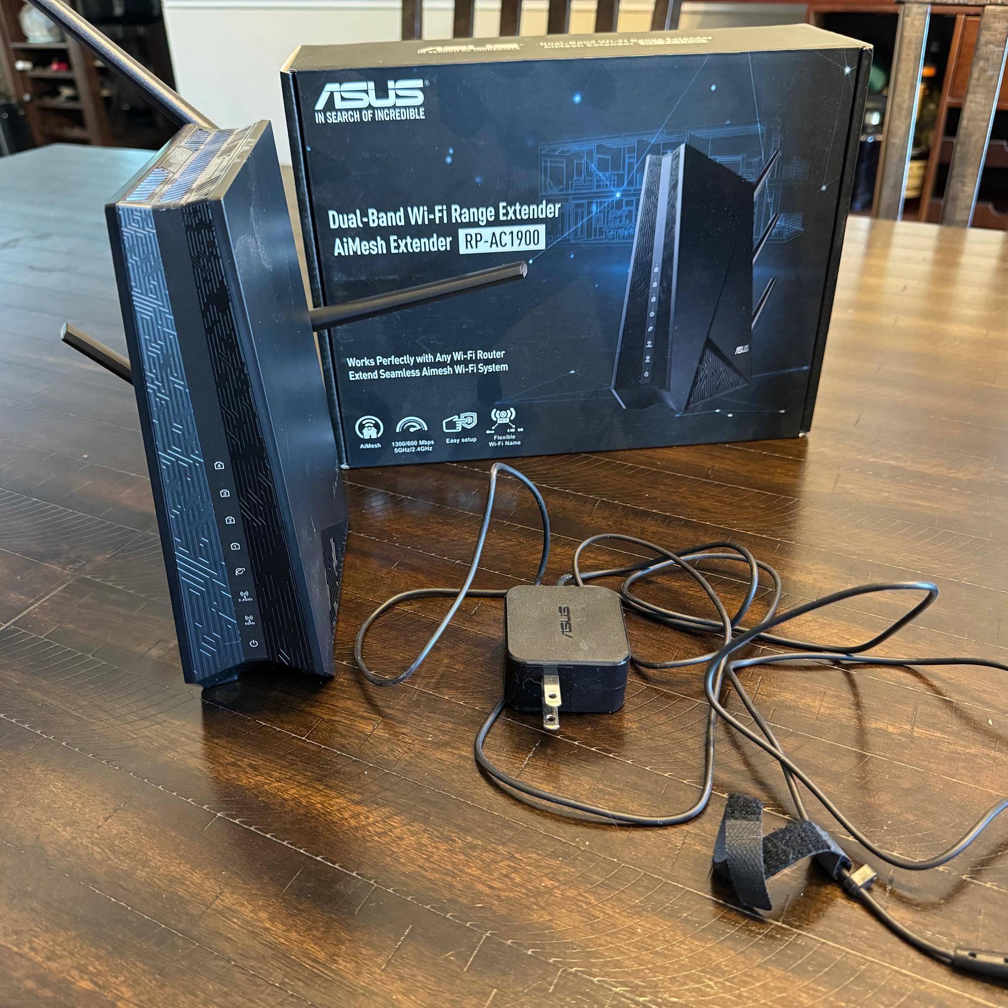 RP-AC1900 Dual Band Wi-Fi Range Extender (AiMesh Extender)