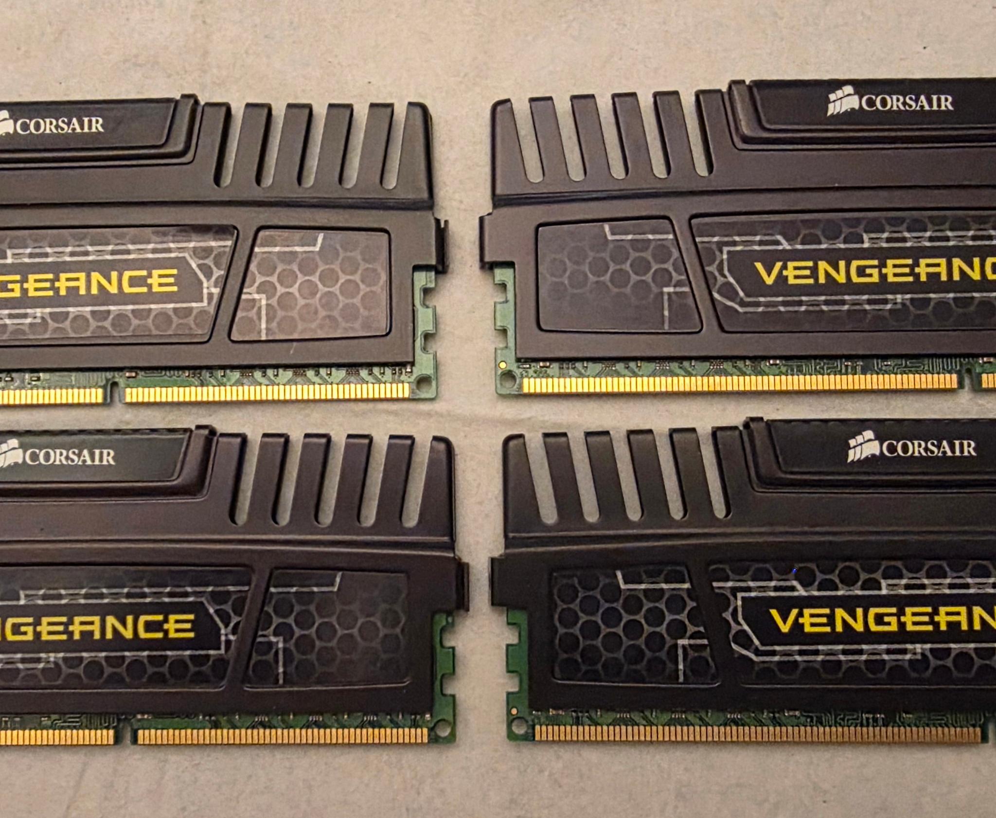 Corsair Vengeance DDR3 16GB (4x4GB) 1600MHz PC3-12800 Desktop RAM Memory DIMM