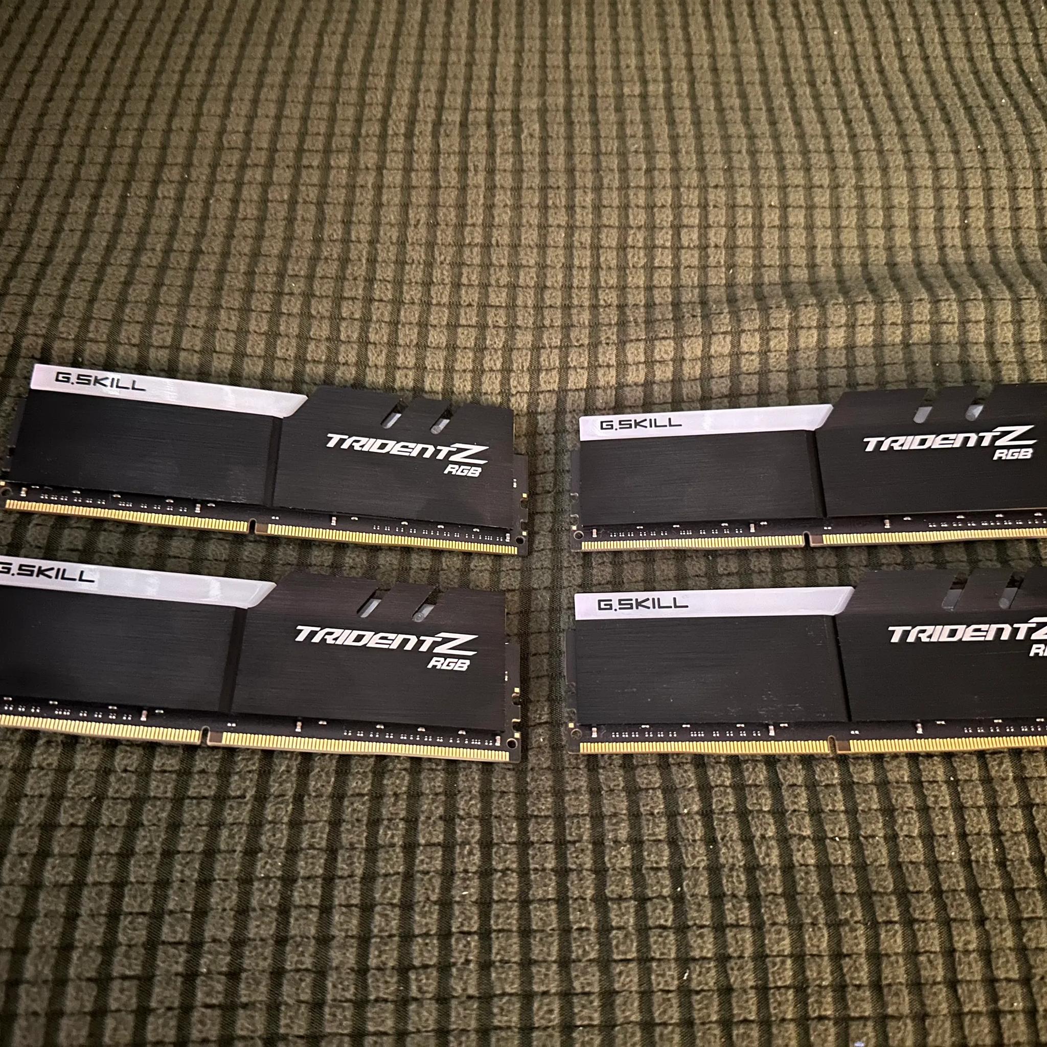 G.Skill Trident Z RGB 64GB 3200