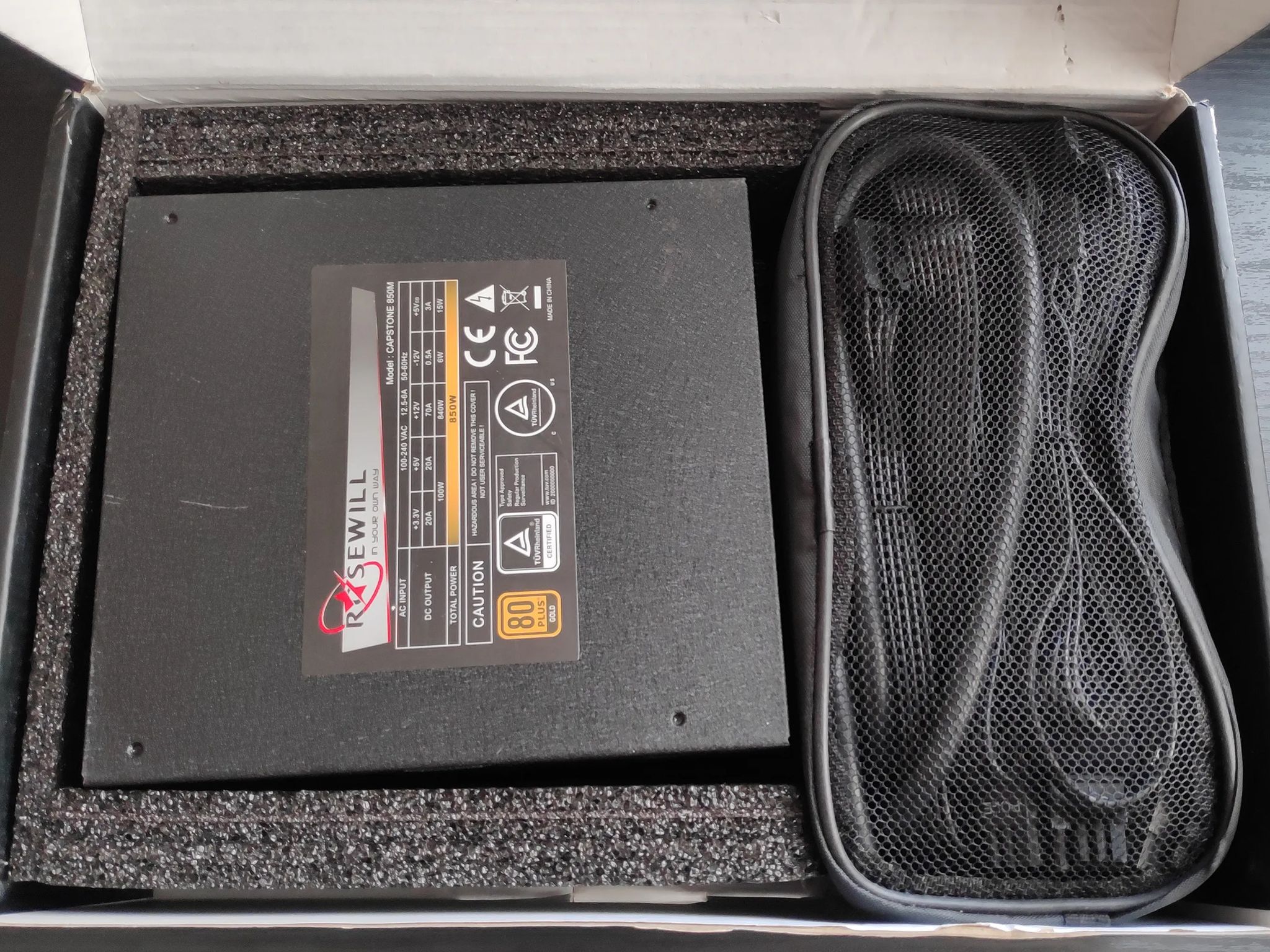Rosewill Capstone 850M Semi-Modular 80 Plus Gold Power Supply