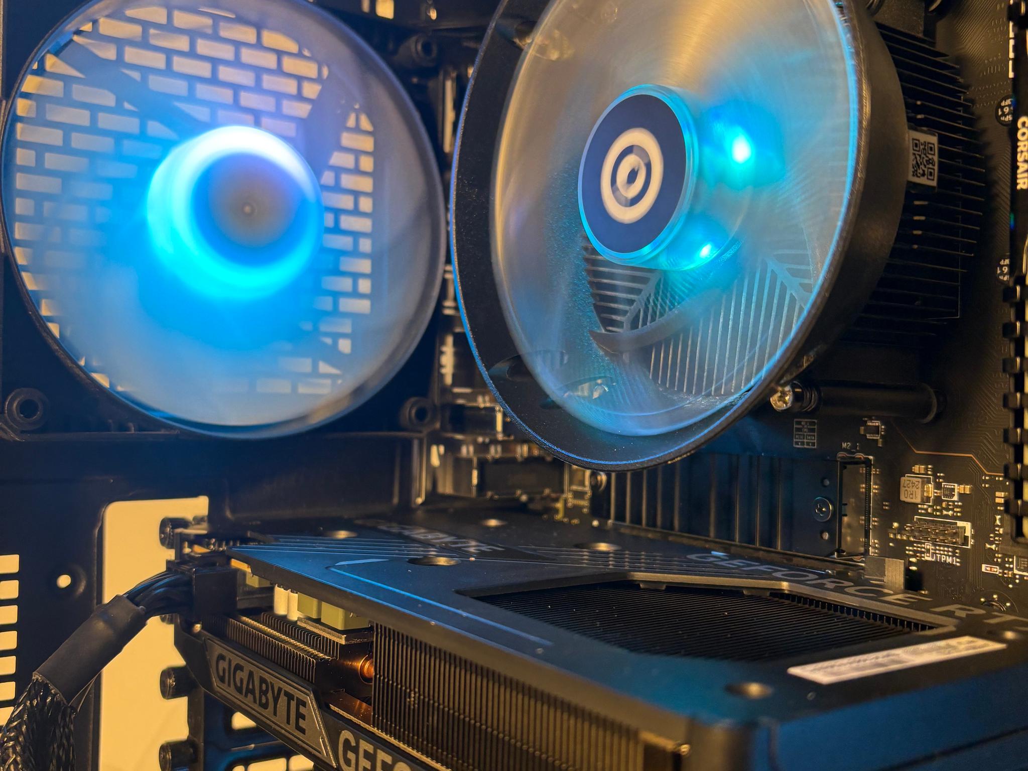 //Frost// Gaming PC - RTX 5060, Ryzen 5 5500, 32GB, 1TB - RGB, Wi-Fi, Bluetooth (By EXT PCs)