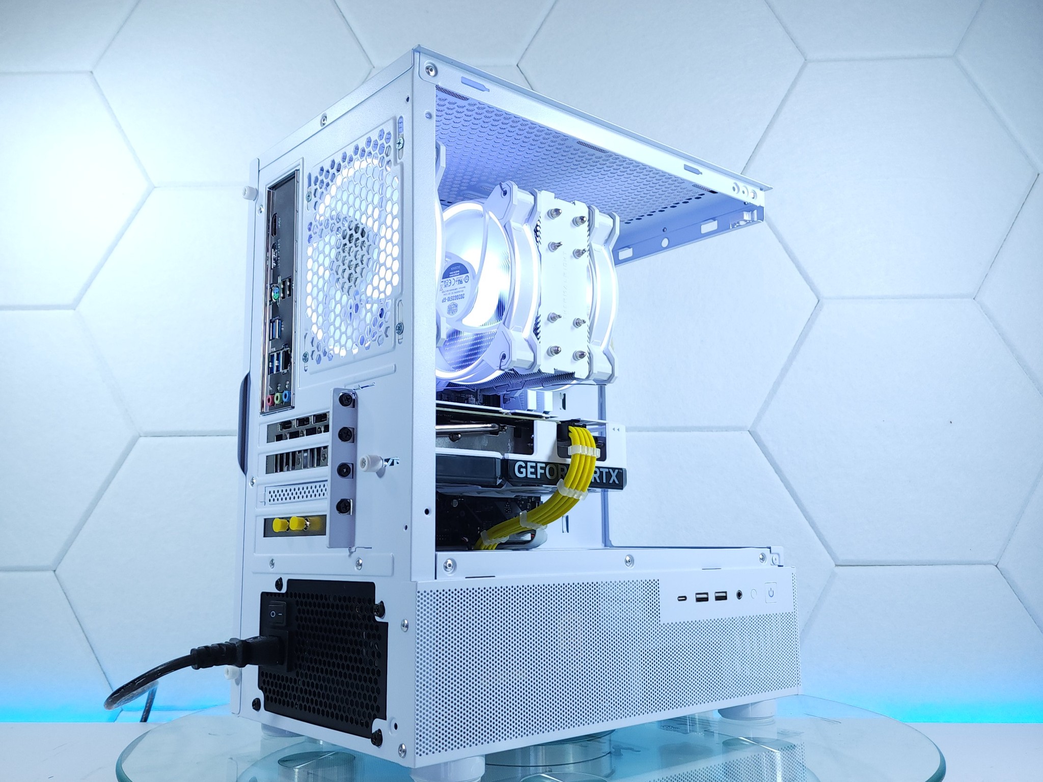 💛RTX 4060●Ryzen 7 5700X●1080p Gaming PC