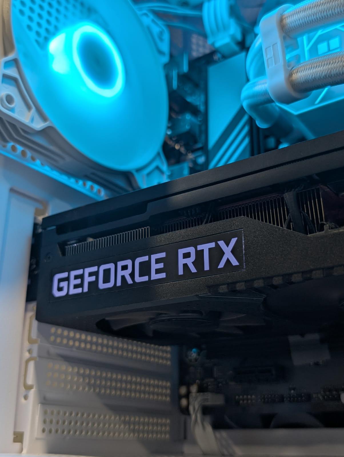 Gaming PC // RTX 3080 - Ryzen 5 7500F