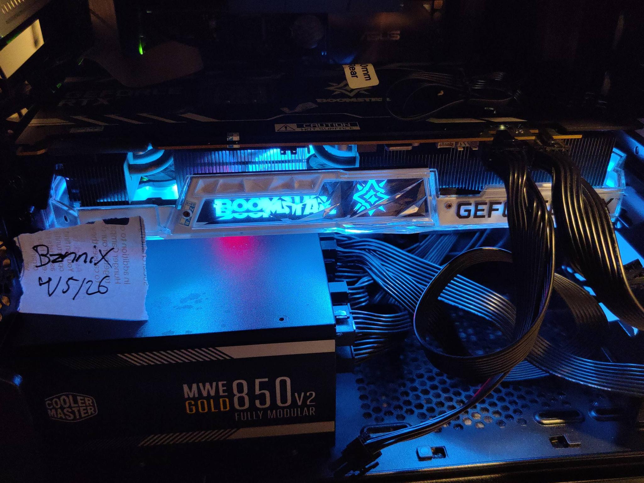 Galax GeForce RTX 3090 Boomstar/Starlight OC