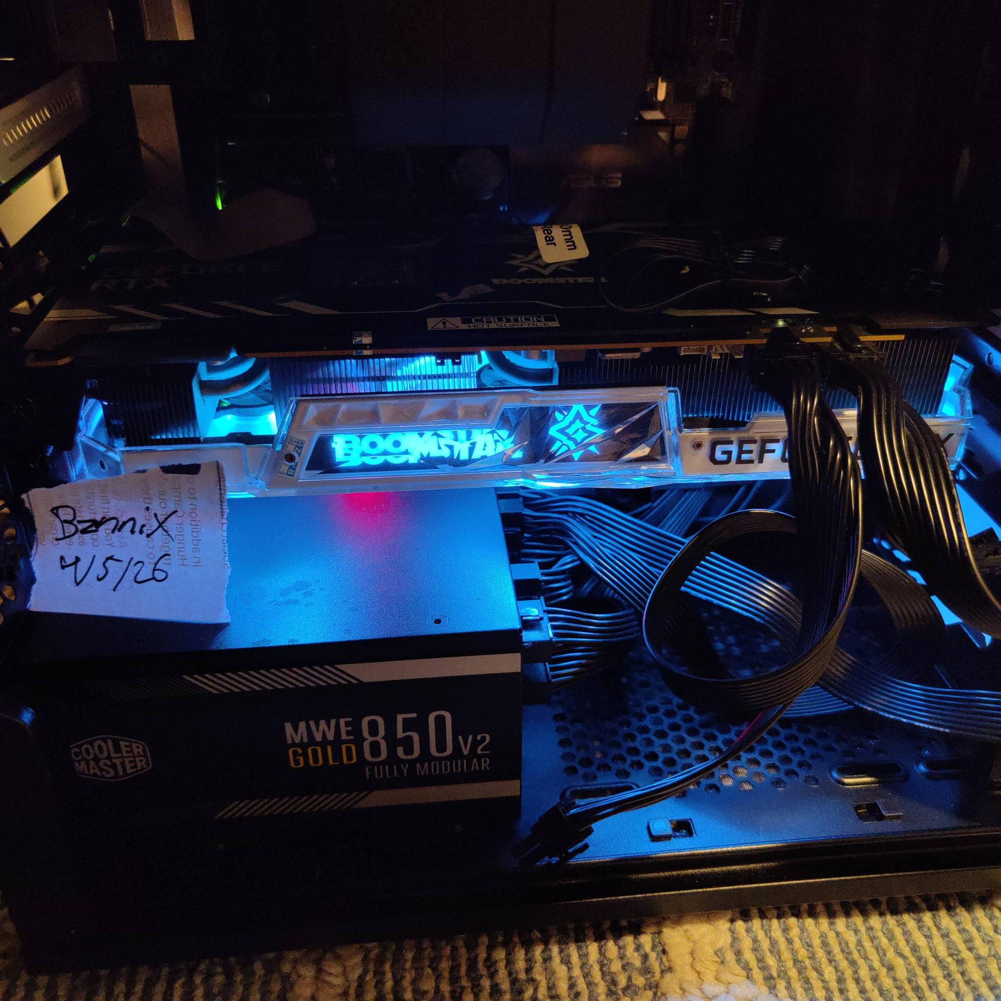 Galax GeForce RTX 3090 Boomstar/Starlight OC