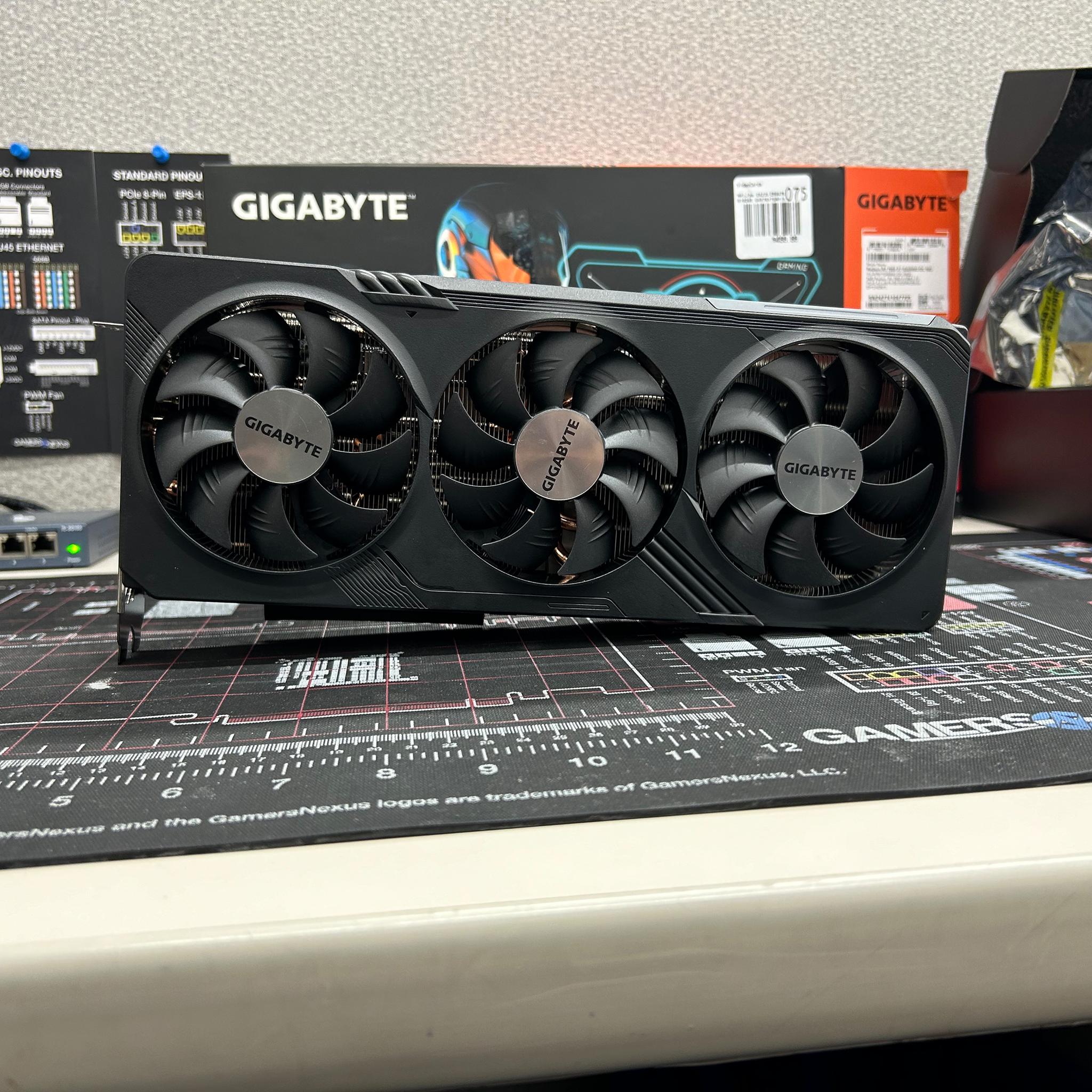 Gigabyte RX 7800XT Gaming OC 16GB *2 FREE GAMES INCLUDED*