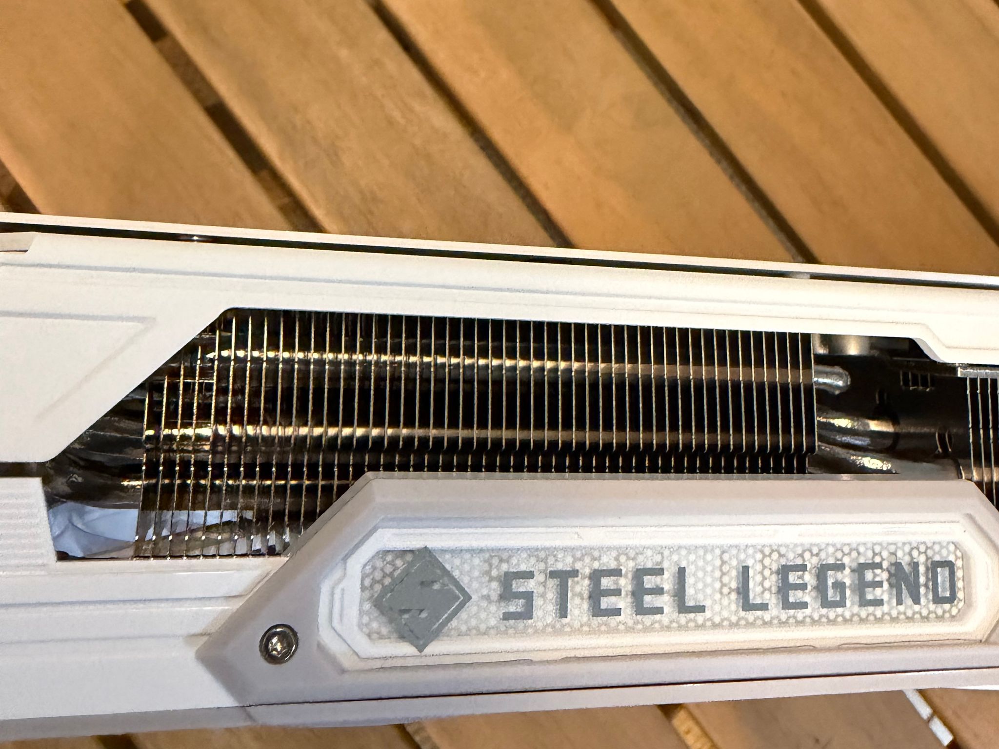 ASRock Steel Legend White RX 9070XT