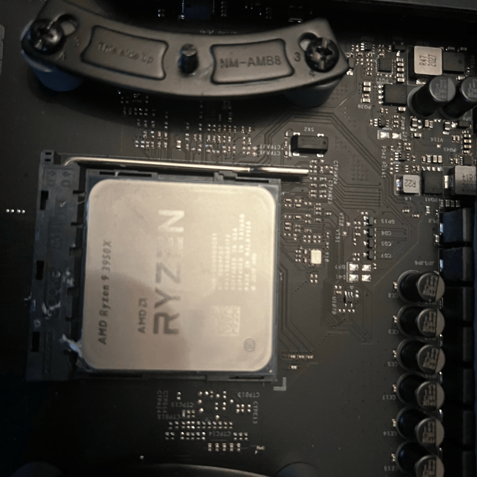 Ryzen 9 3950X 16 Core 32 Thread CPU (READ DESCRIPTION)