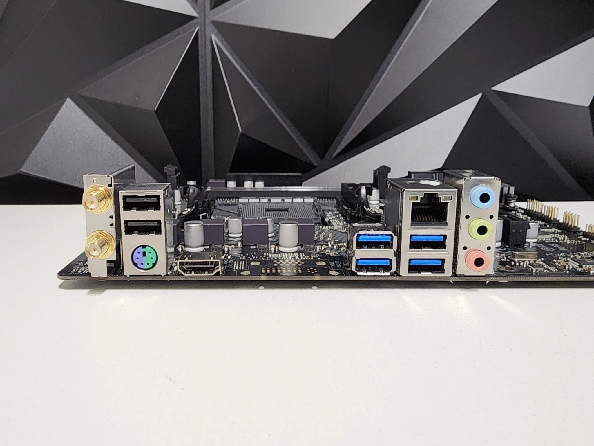ASROCK A520M/AC WIFI DDR4 AM4 MATX MOTHERBOARD