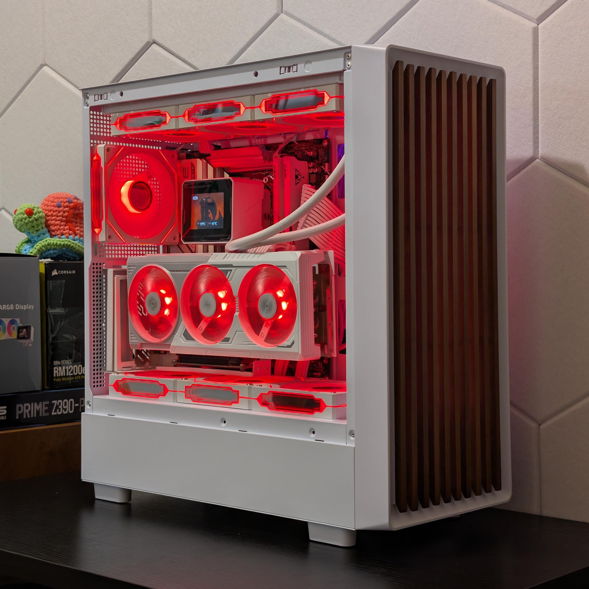 🐻‍❄️🪵4K Gaming Beast | RX 9070XT | Ryzen 7 7800X3D | 2TB SSD | 32GB RAM | WiFi 6 & BT🪵🐻‍❄️