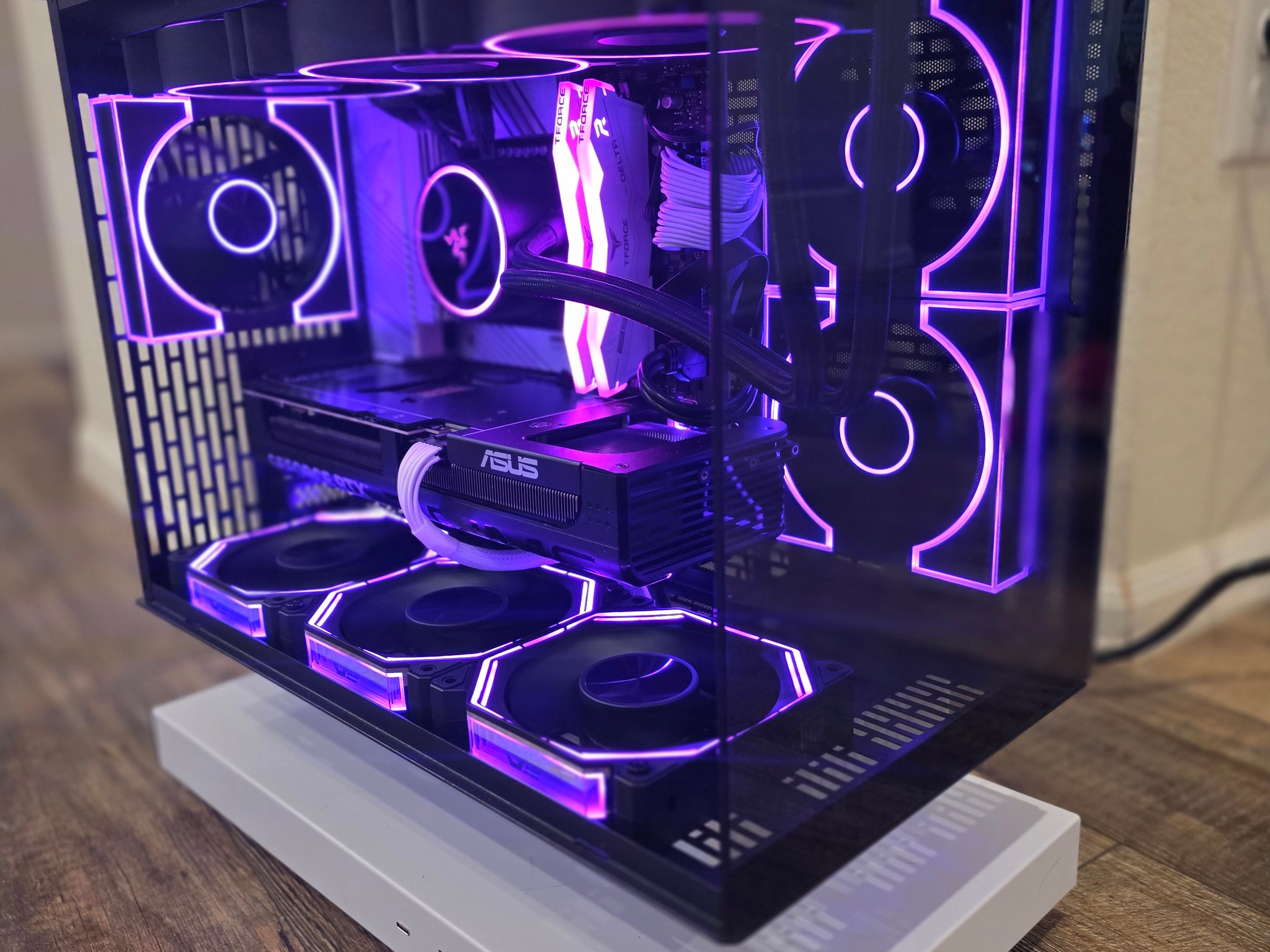 🎈"We all Float!"🎈 13900K | RTX 5070 | 32GB DDR5 | 1TB NVME