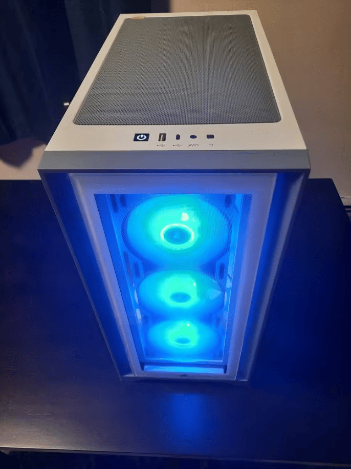 The "Futuristic Fusion" || RTX 3070 Ti Ryzen 5 5600X 16GB 3200MHz CL16 1TB NVME SSD