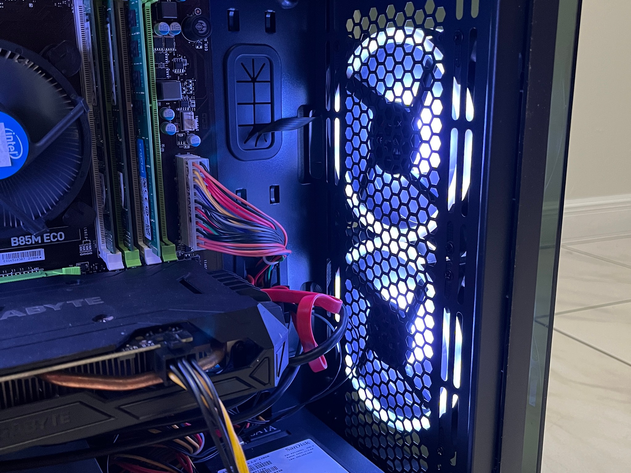 Budget Gaming PC - Intel i7-4790, NVIDIA GTX 1060, 16GB RAM, 870 GB Storage, w/ Wi-Fi & BT