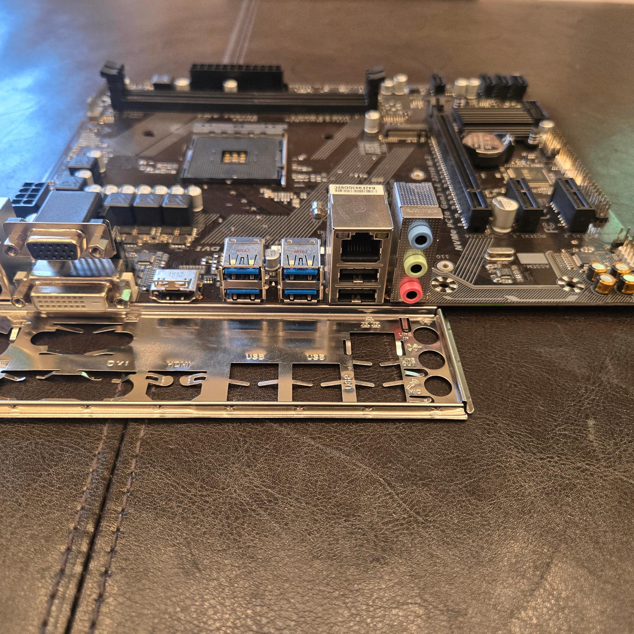 Gigabyte GA-A320M-S2H mATX Motherboard - Used, Read