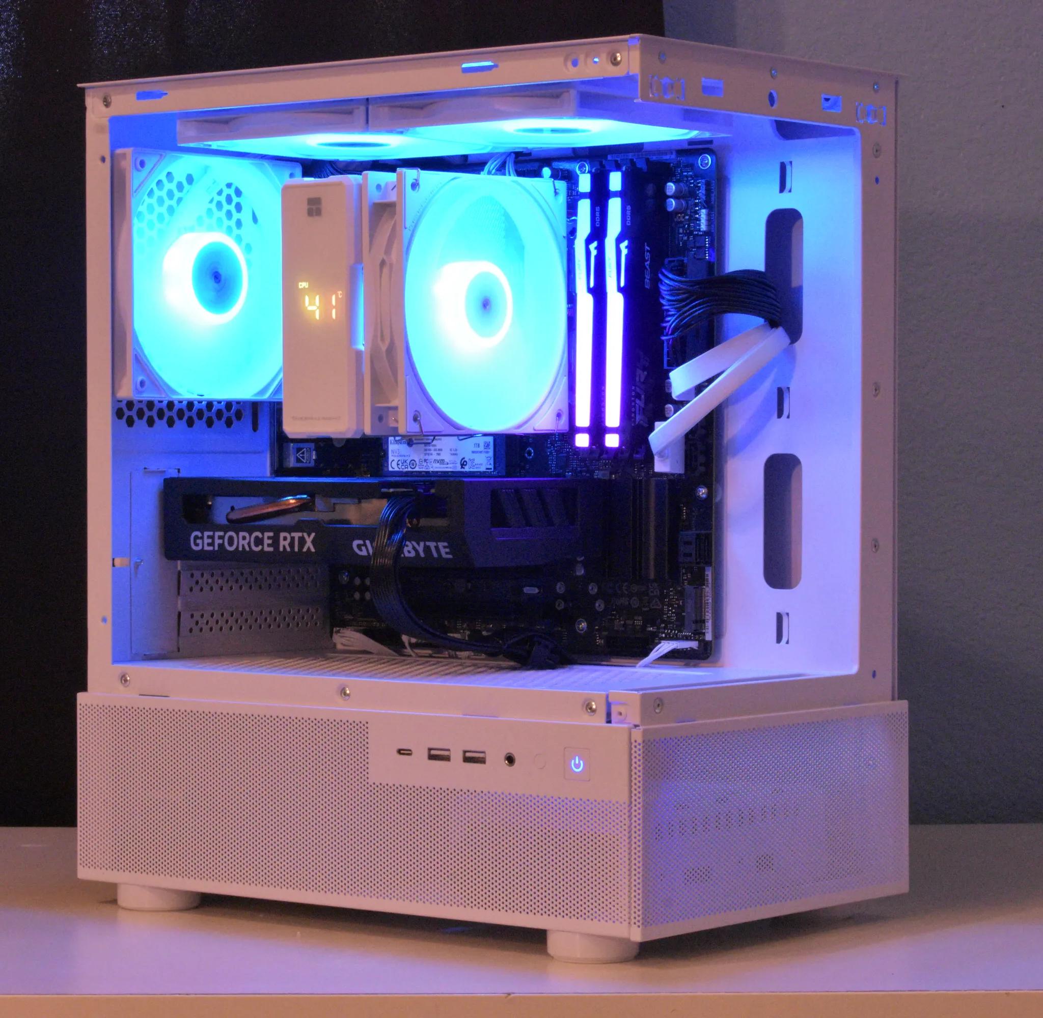 ⬜Whiteout v2⬜ Ryzen 5 7500F | RTX 4060 8GB | 16GB Ram 6000mhz | 1TB nVME Gen4 SSD | Win11 Pro + Wifi
