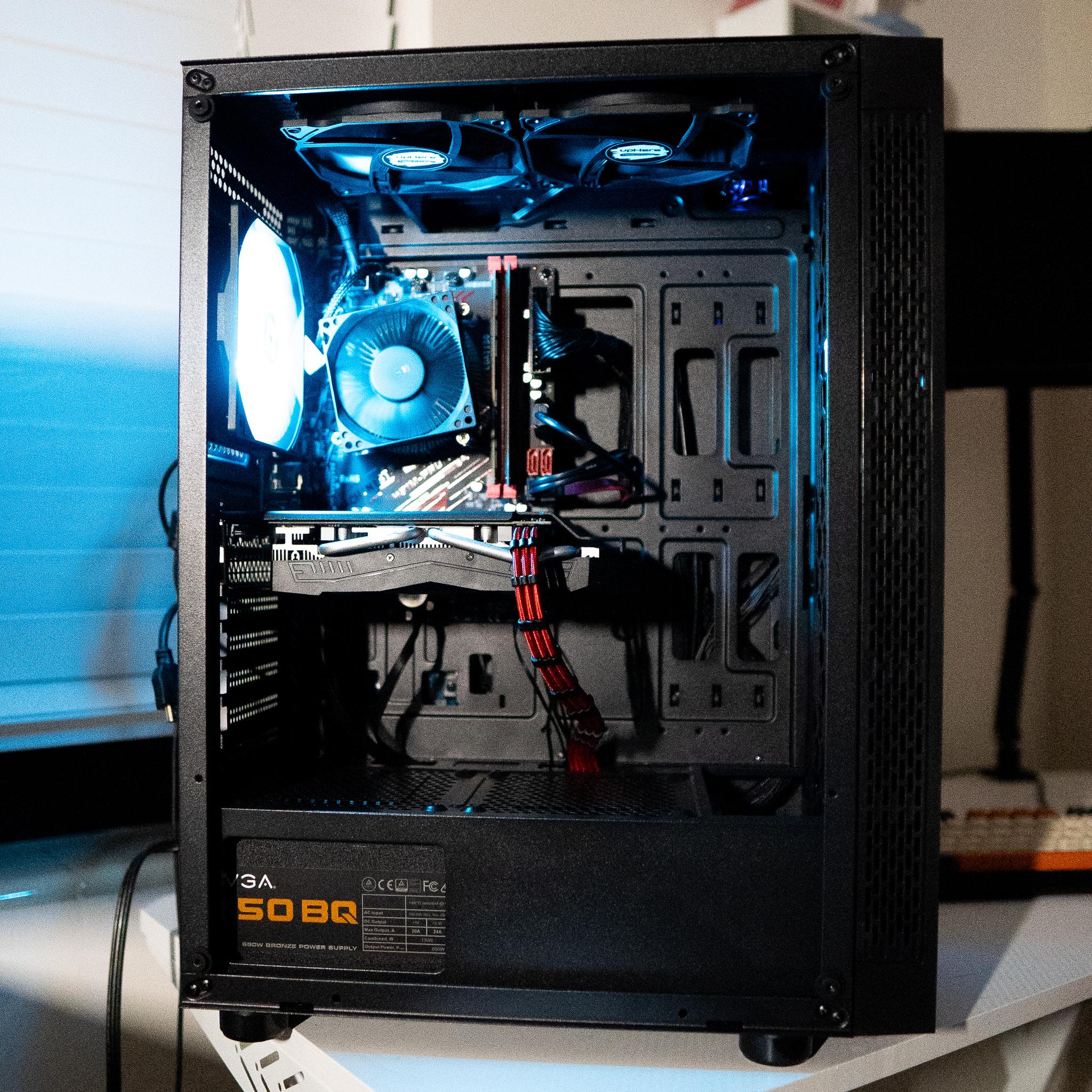 ⚫🔴 | RX 580 | INTEL i5 4670 | 12GB DDR3 RAM | 240GB SSD + 320GB HDD | Scarlet Dagger 2.0