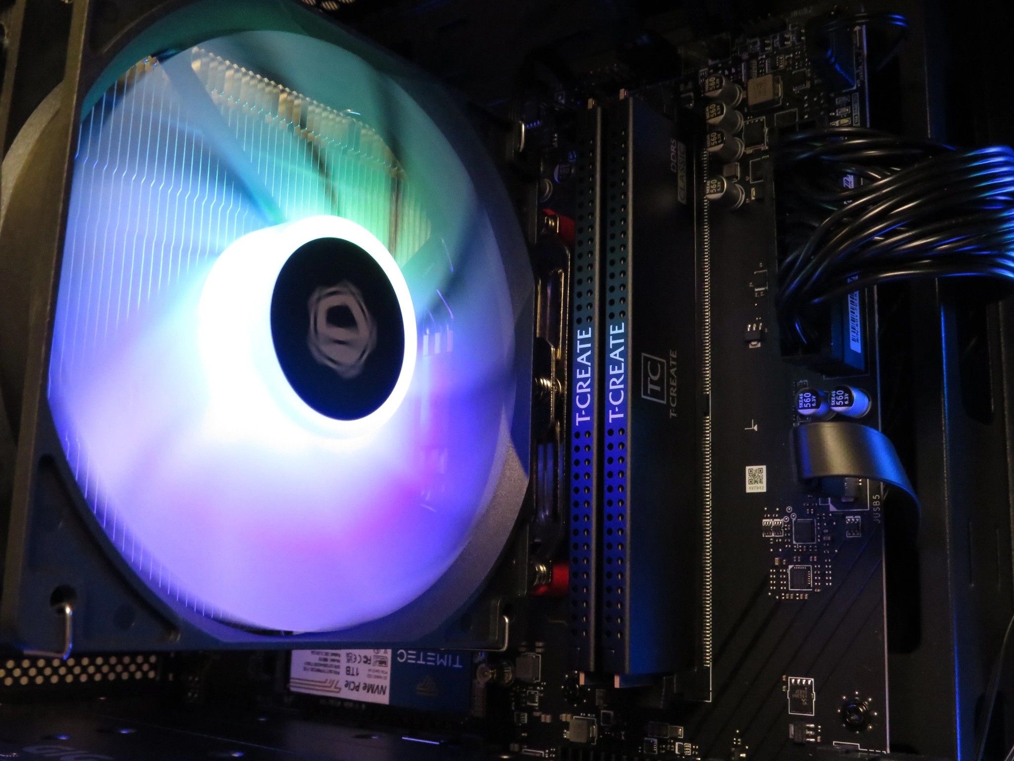 Latest Gen everything! Ryzen 5 9600X + RX 9060 XT (16 GB) + 32 GB DDR5 + 1 TB NVME