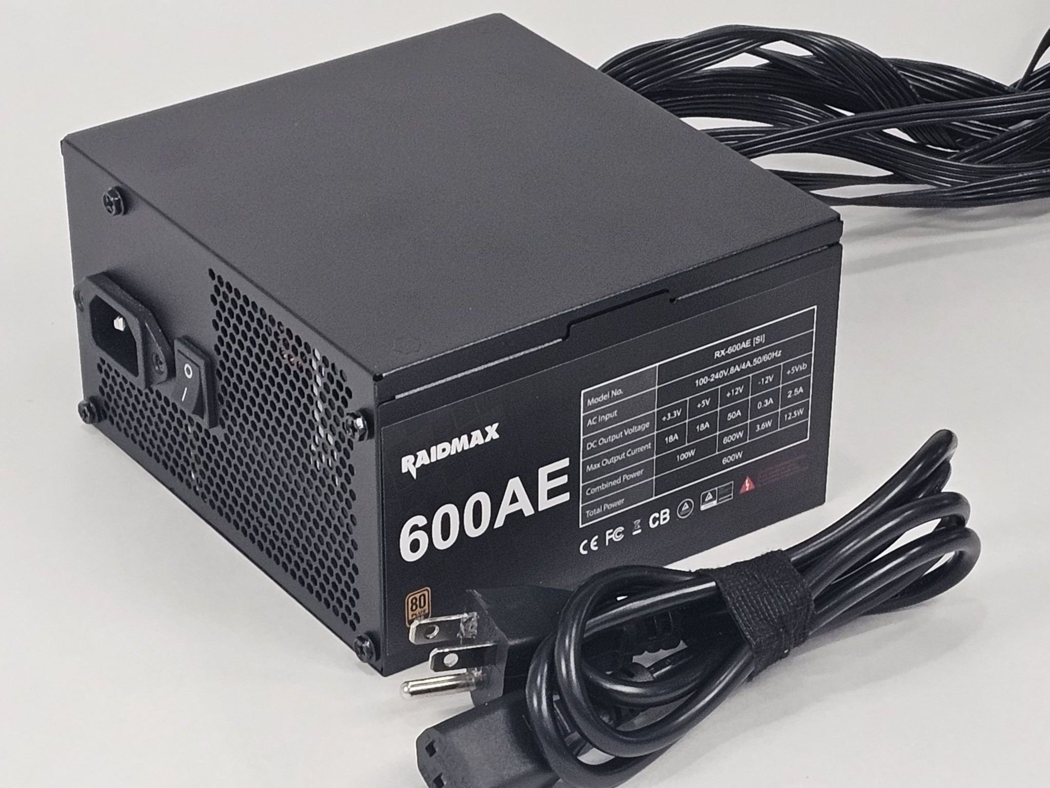 600 Watt PSU Raidmax RX-600AE Power Supply