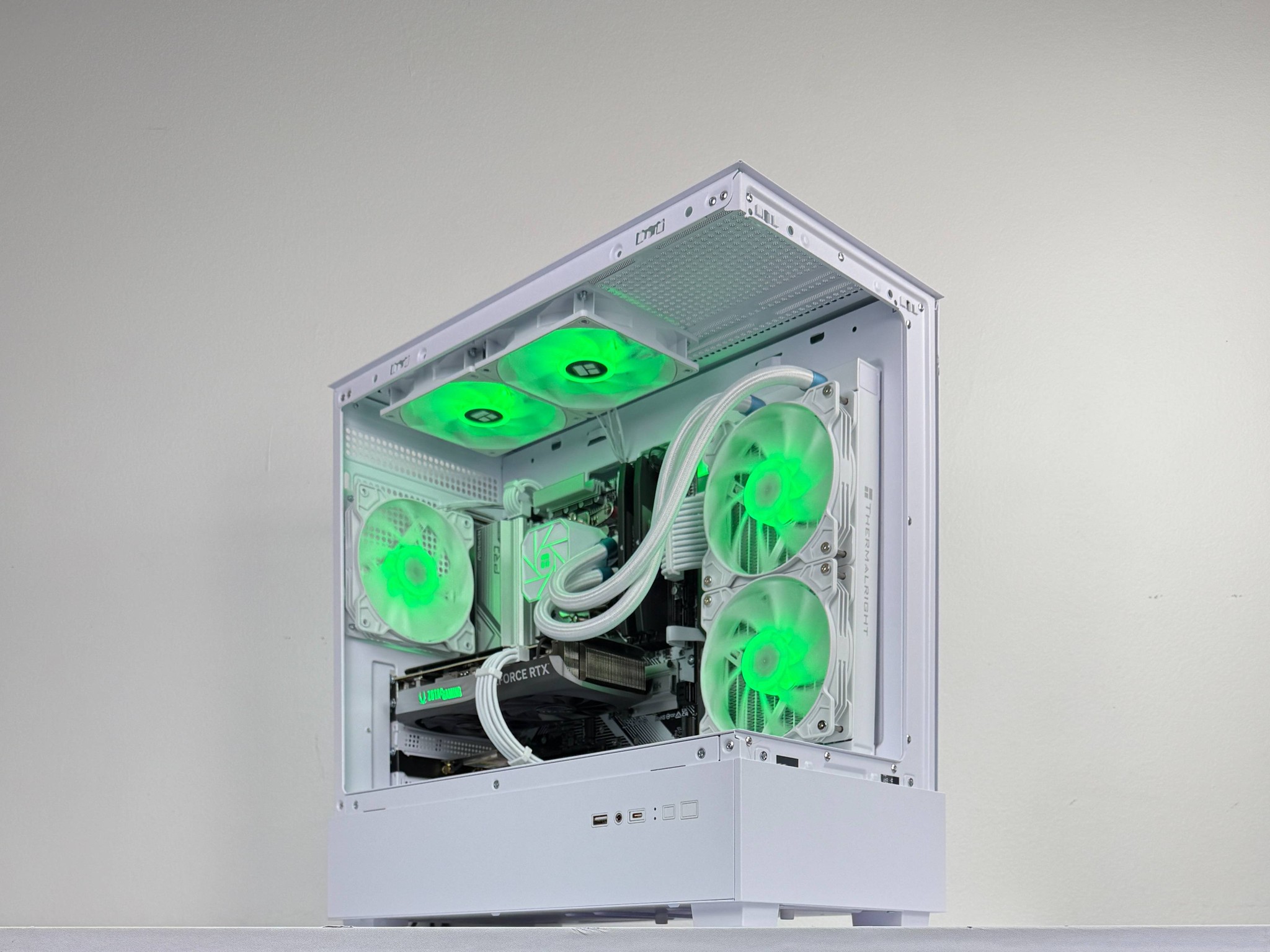 ❄️Snowdrift❄️  | 1440p Gaming PC | Ryzen 7 7700X | Zotac RTX 4070 | 32GB DDR5 6000MHz