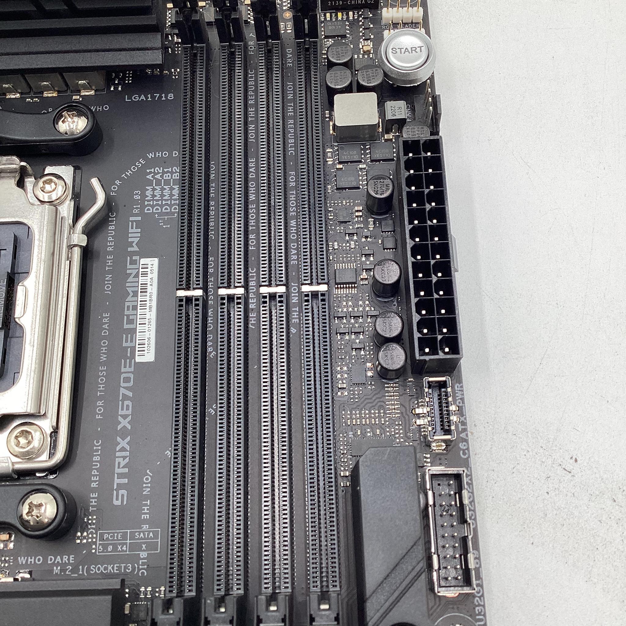 ASUS ROG Strix X670E-E Gaming Socket AM5(LGA 1718) Ryzen 7000 ATX Motherboard