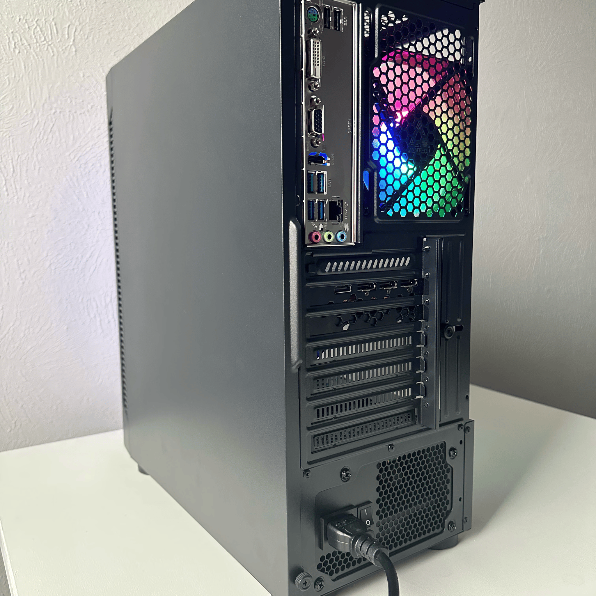 "Lunar" RTX 3060 + Ryzen 5 3600, 16gb RAM Gaming PC