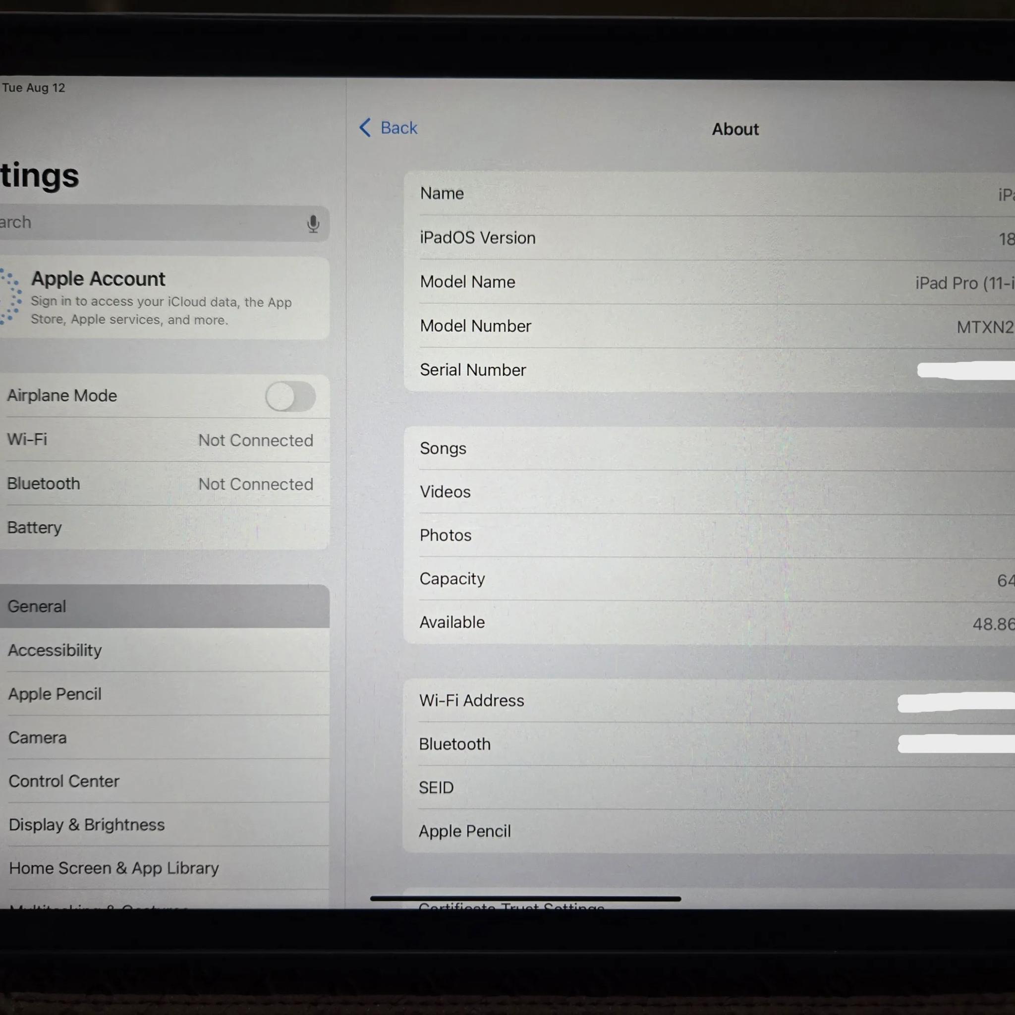 iPad Pro Gen 1 (11-inch) (+Accessories)