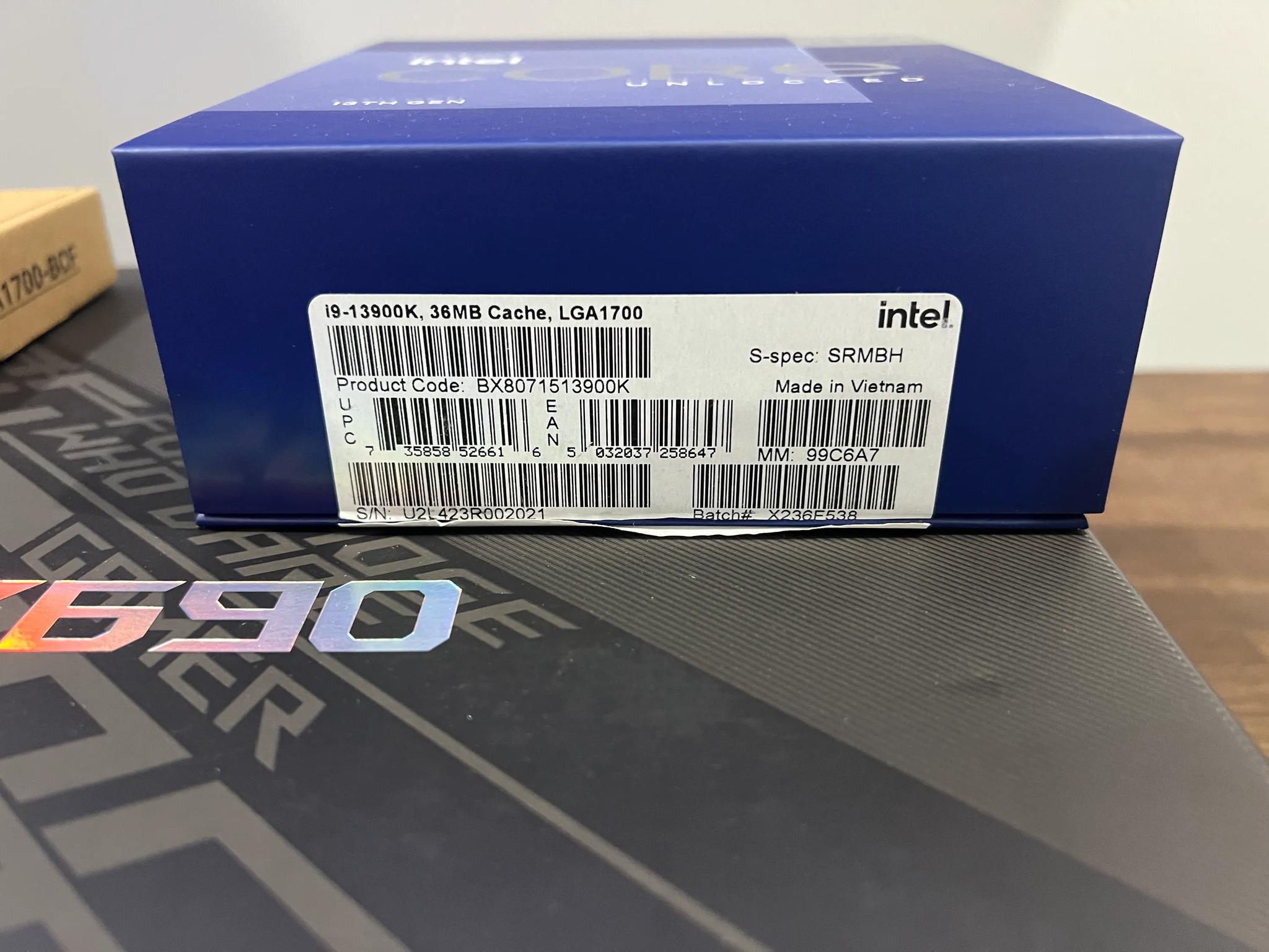 INTEL CORE i9 13900K With ASUS ROG MAXIMUS Z690 HERO and INTEL CONTACT FRAME
