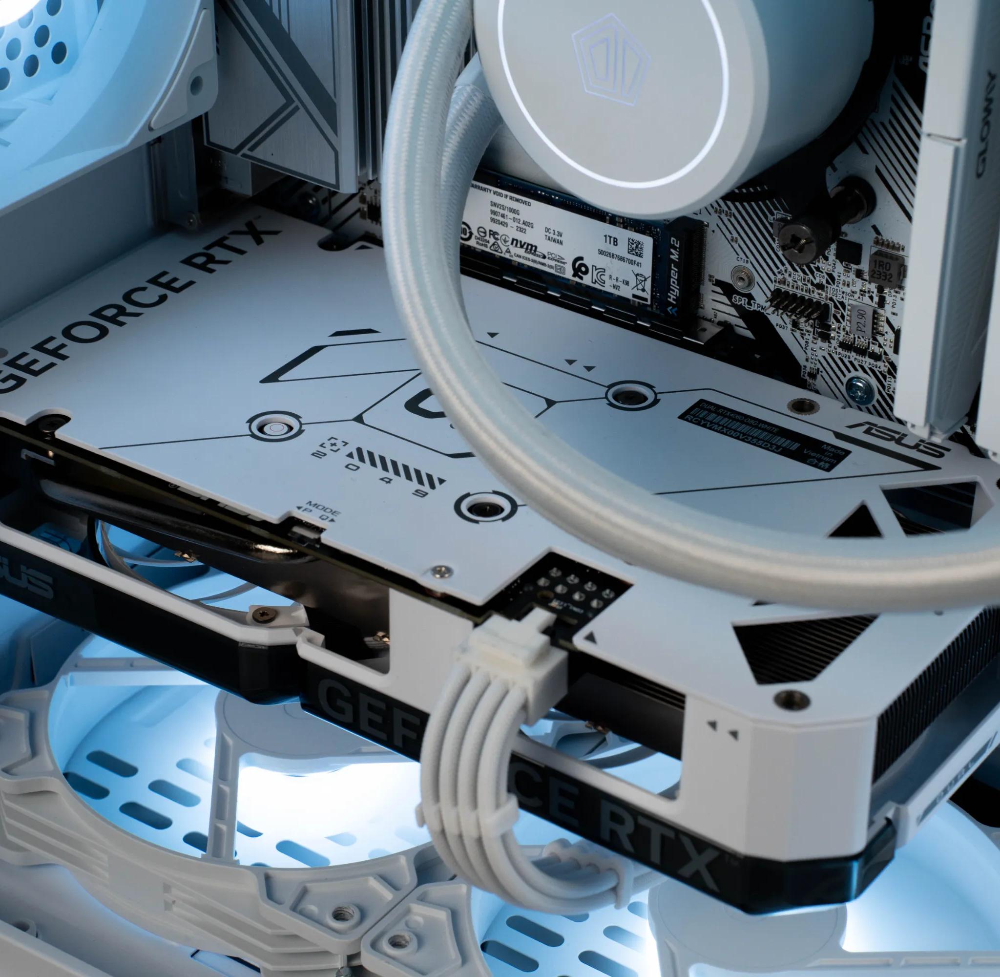 RTX 4060 | Ryzen 5 5600 | 32gb RAM | 1tb SSD