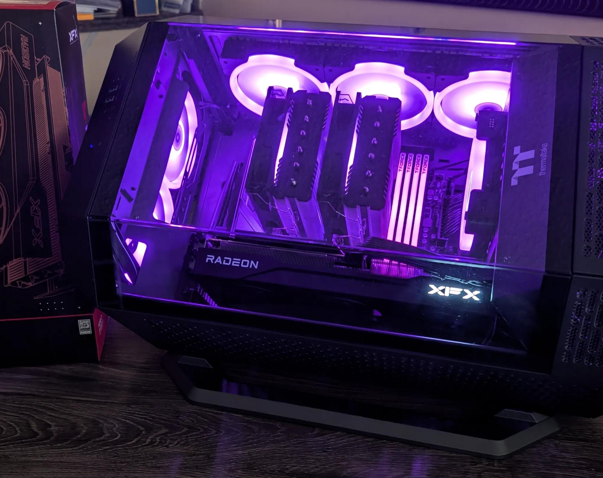 🍁Tower 300🍁 9060 XT 16GB + 5700X3D