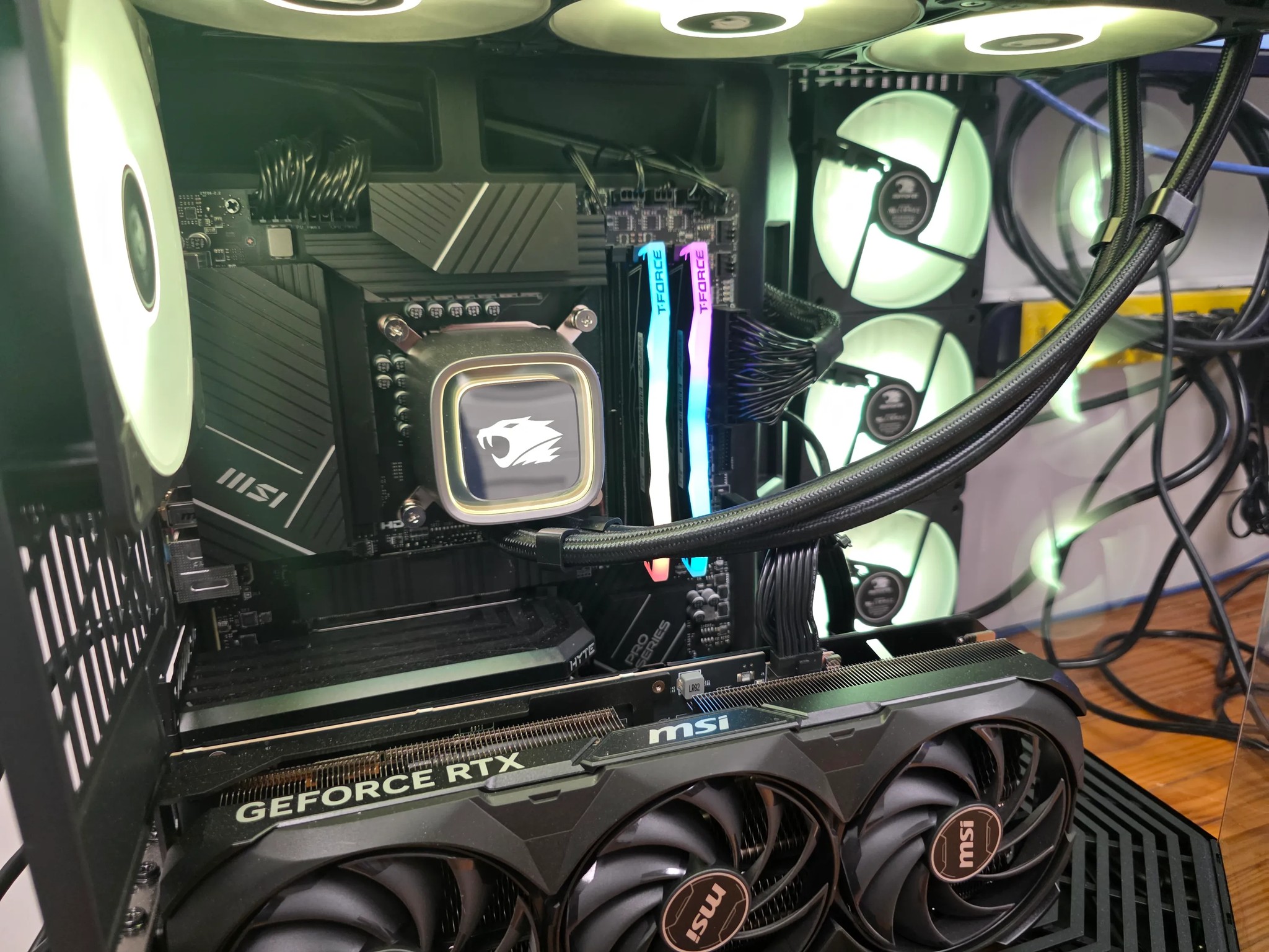 1440p Gaming PC Computer (RTX 4070 TI SUPER, I9 14900KF, 32gb ddr5, 2 tb m.2)