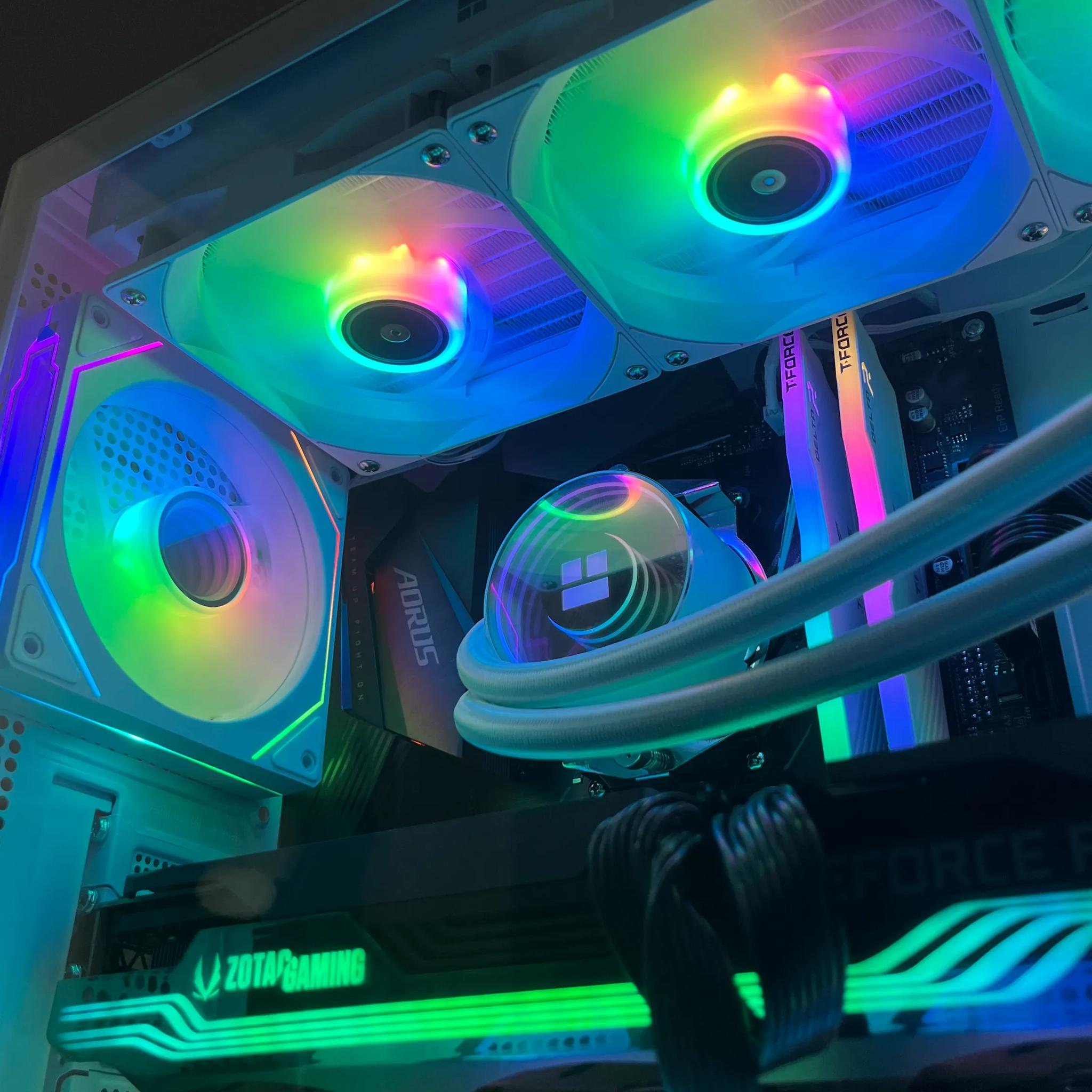 White Shadow 👻 | Ryzen 7 5700X RTX 3080 32GB DDR4 WiFi 1TB SSD