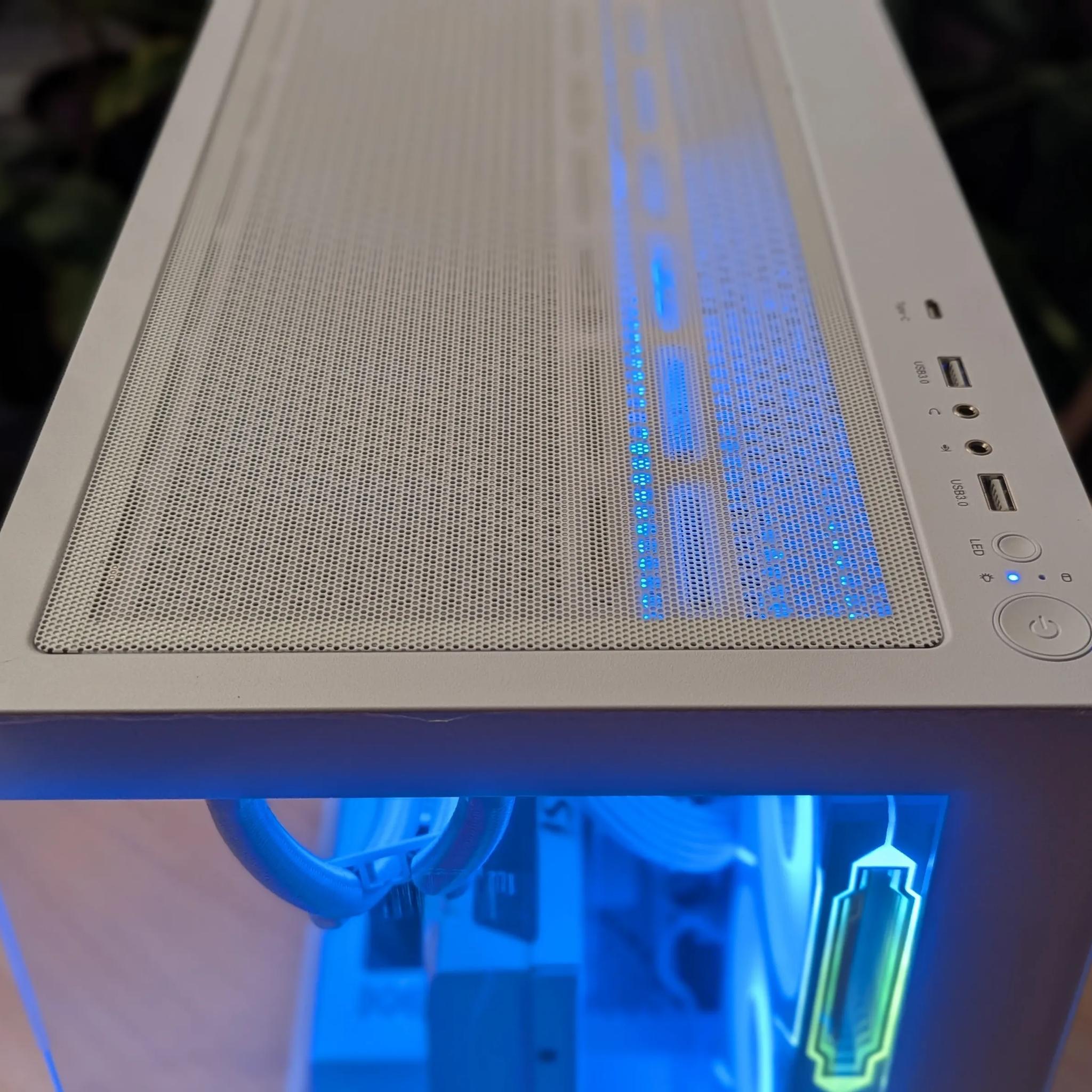 🐺 Wulfric | 5080 | 9800X3D | Whiteout Gaming Beast | 32GB DDR5 | 2TB +1 TB NVMe