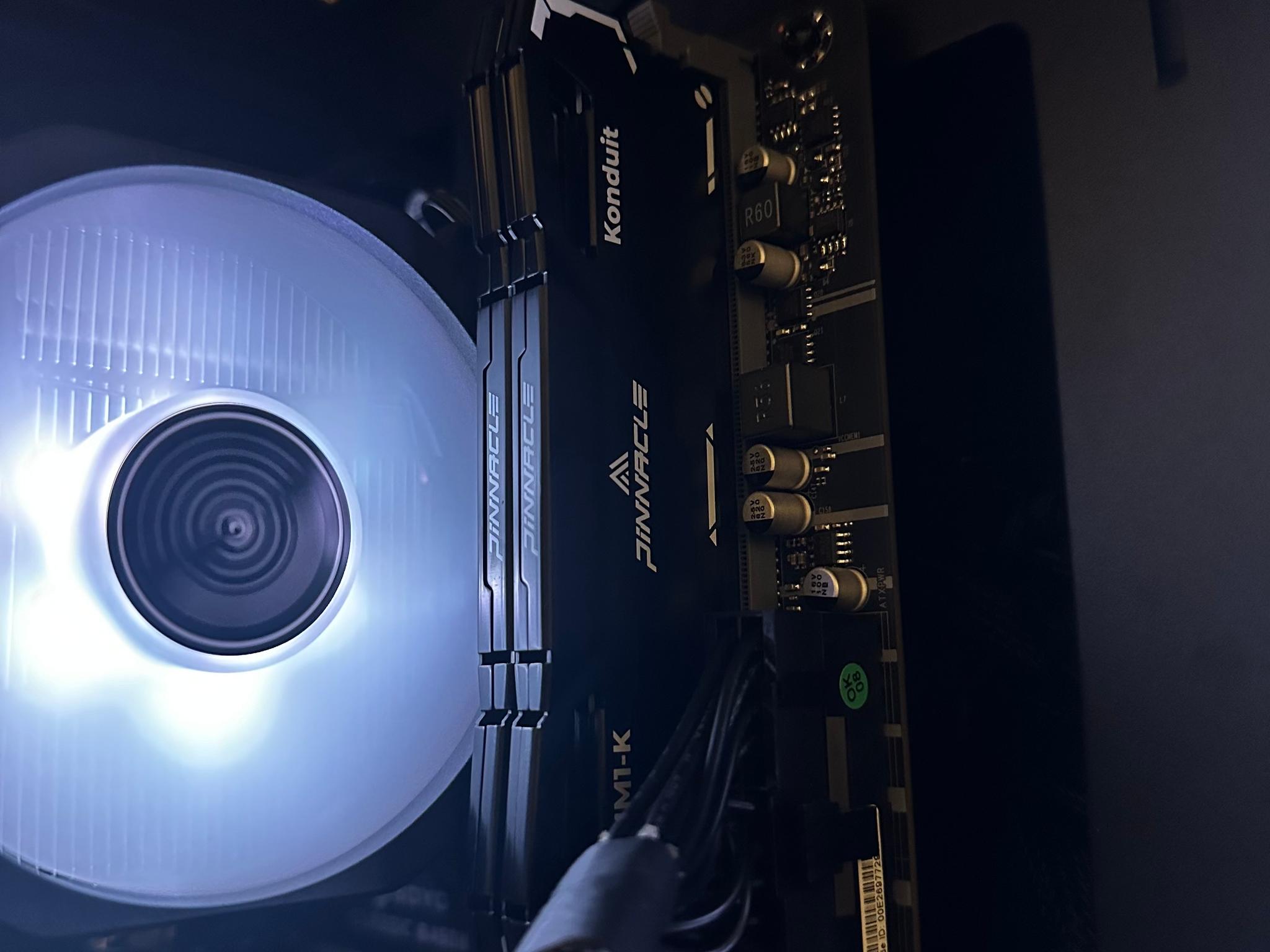 Gaming pc (Ryzen 5 + GTX 1070 + 16GB RAM)