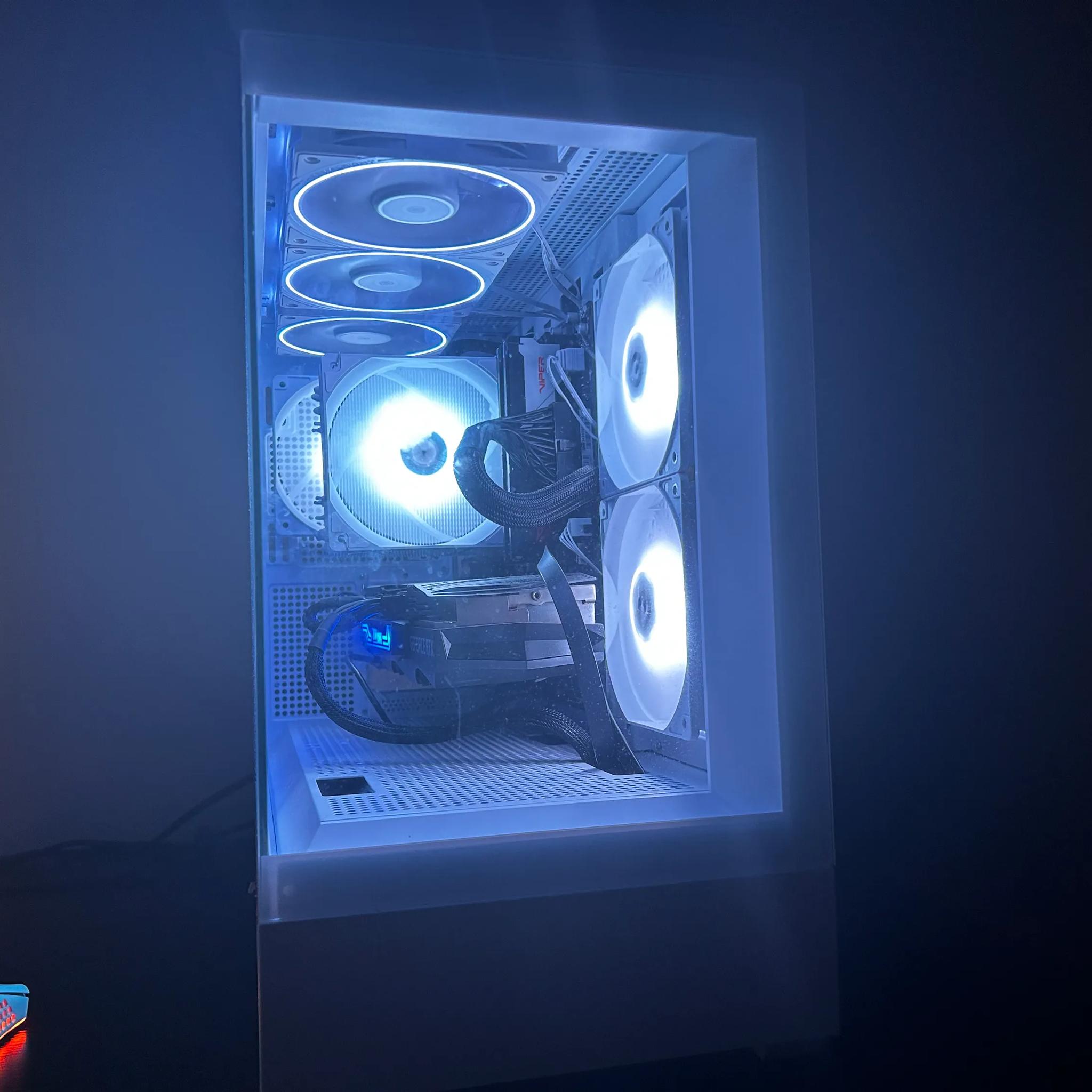 INSANE Ryzen 5 7600 | GIGABYTE B650M D3HP | GeForce RTX 3080 |  1TB M.2 SSD | CX750 80 Plus Bronze |