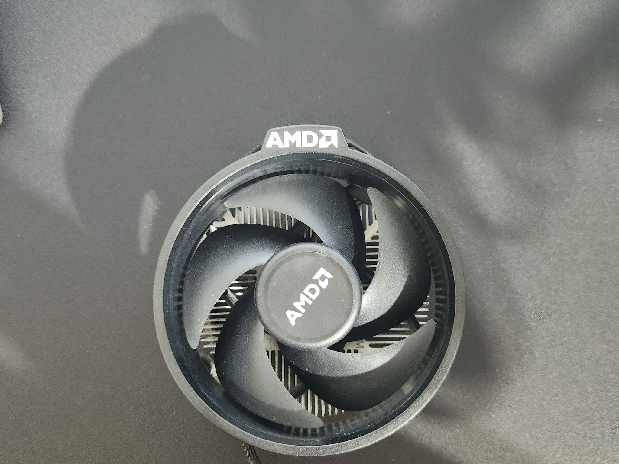 AMD Ryzen 5 1400 + AMD Stock CPU Cooler