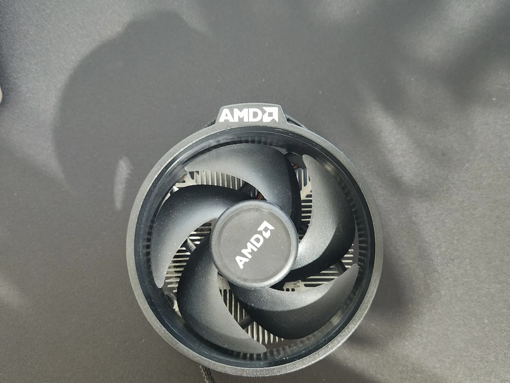 AMD Ryzen 5 1400 + AMD Stock CPU Cooler