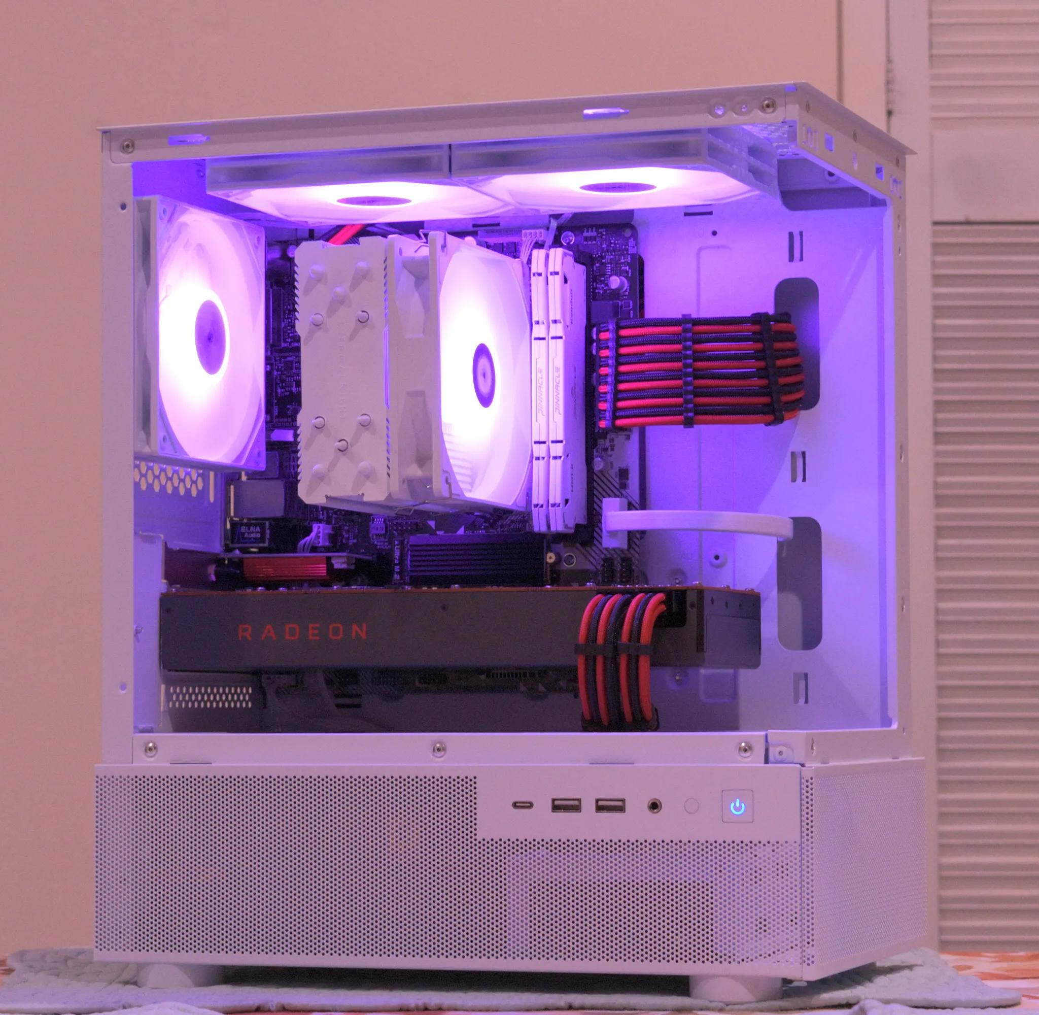 Gaming PC | Ryzen 5 3600 | AMD RX 5700 8GB | 16GB DDR4 | 1TB nVME SSD | 1080p White Gaming PC RGB