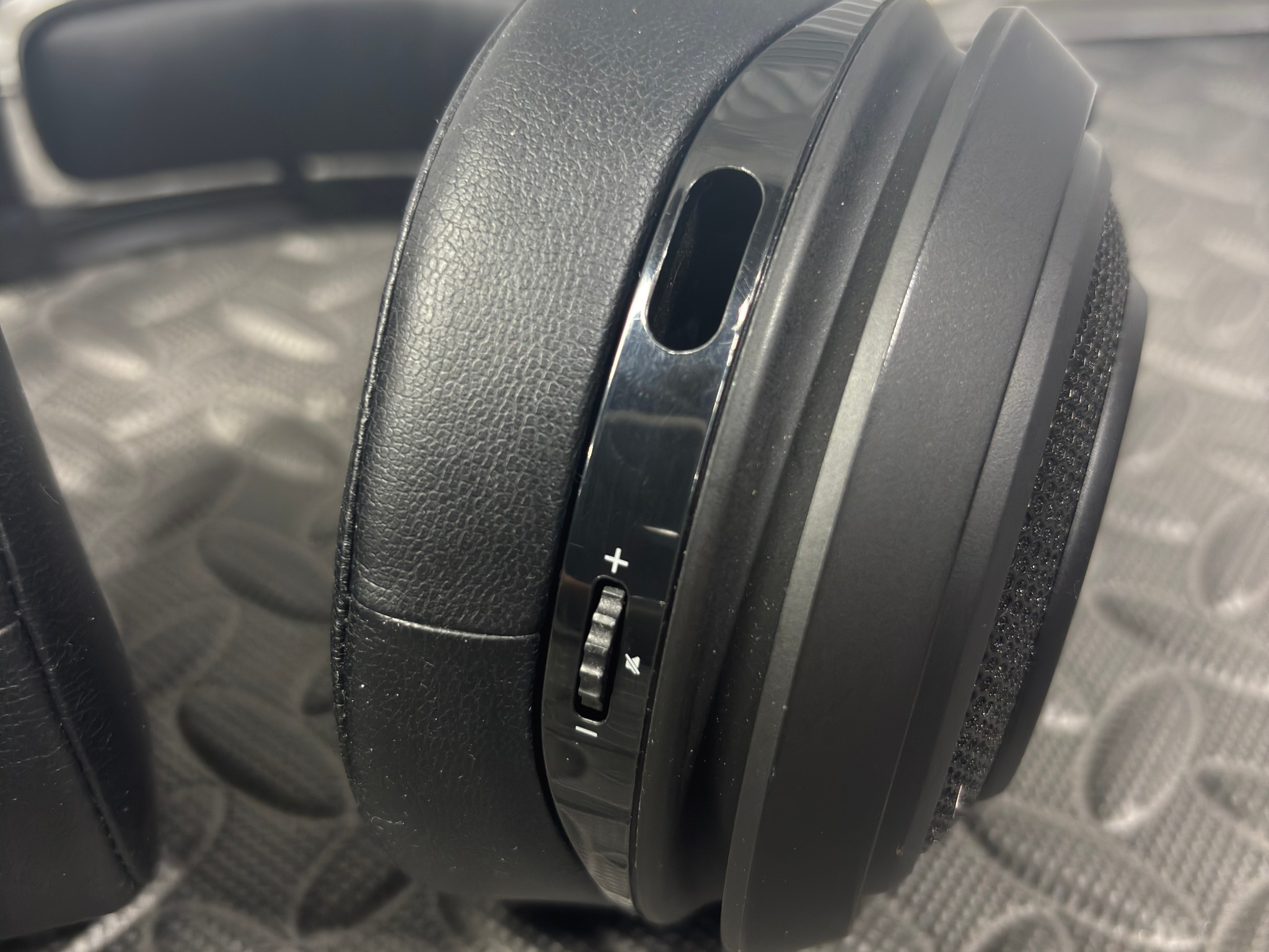Title: Razer ManO'War 7.1 Wireless Gaming Headset – Tested Working