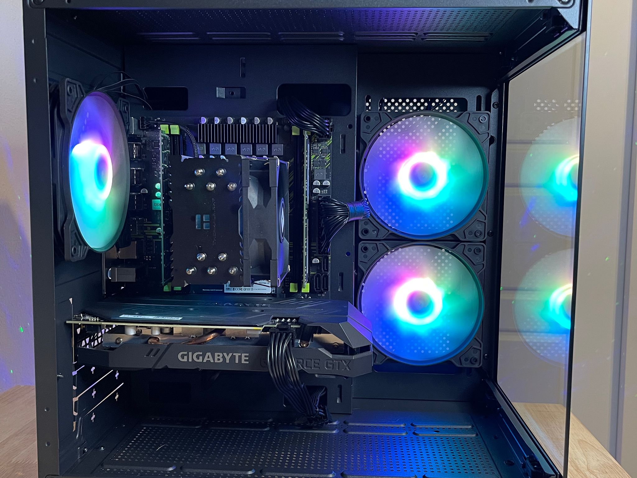 GTX 1660 Super + i7-5960X 8 Core 16 Thread + 32GB Ram