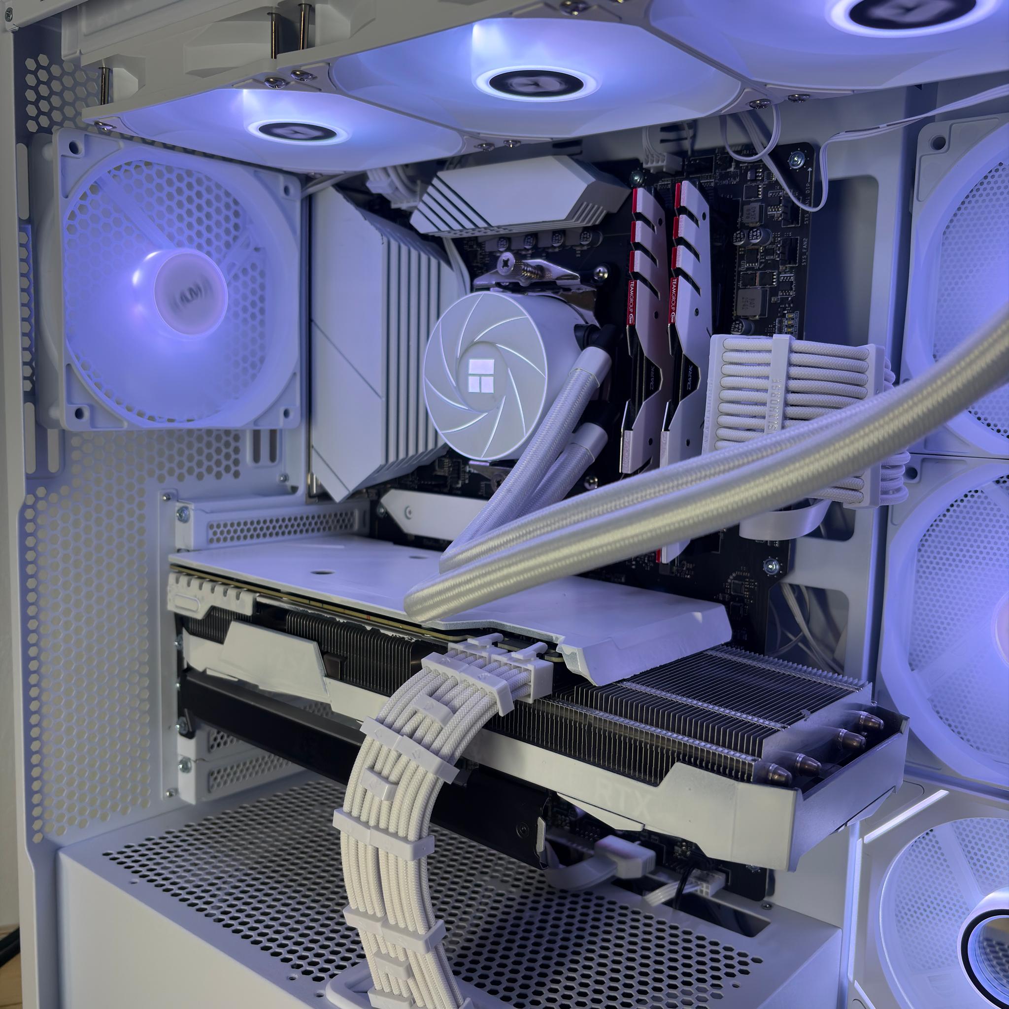 🧊❄️ Glacier Series All White Gaming PC / Ryzen 7 + RTX 3070 / 1TB NVMe SSD / Ready To Play! ❄️🧊