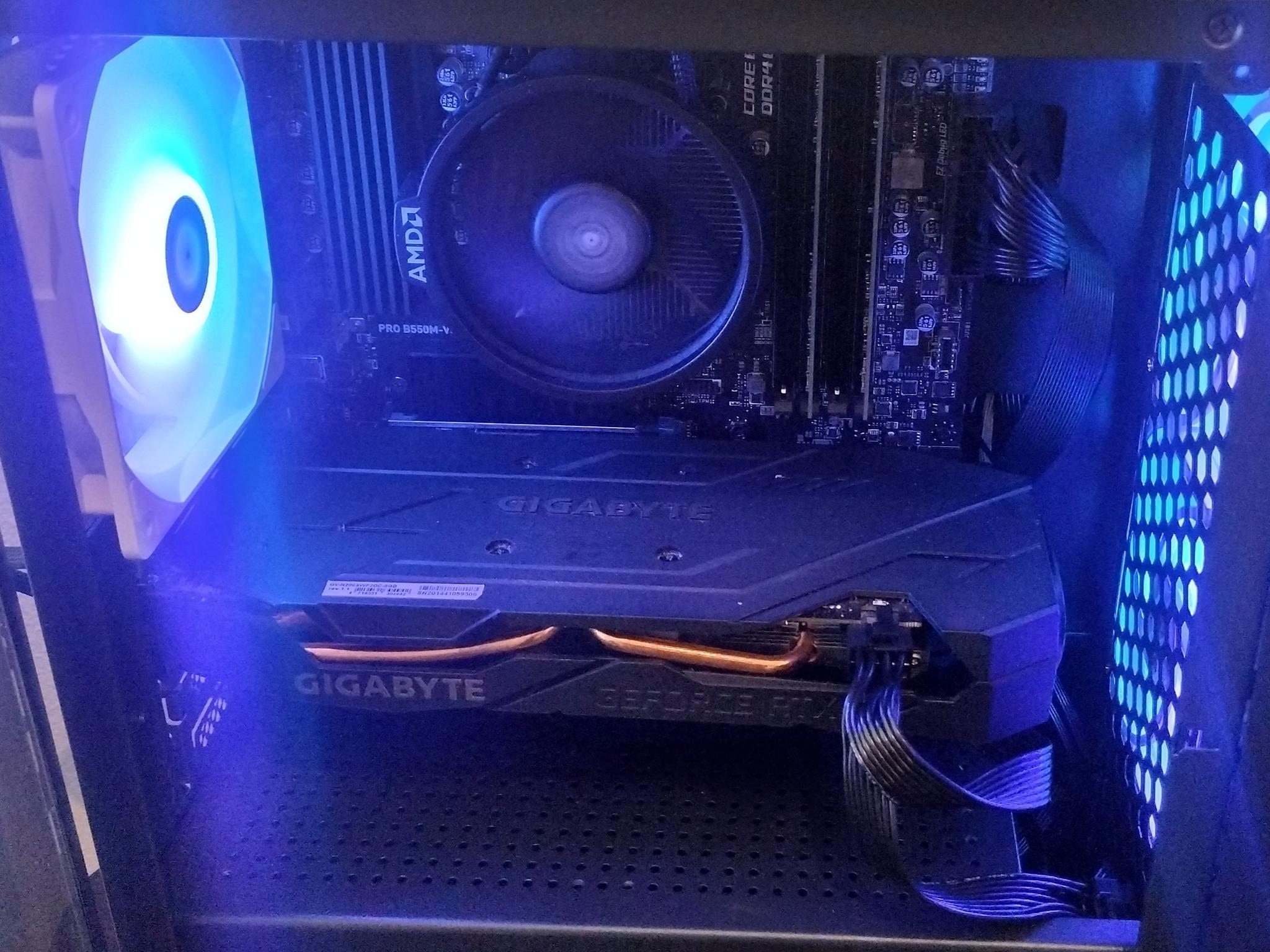 RTX 2060 SUPER (8GB VRAM), RYZEN 5 5500, 16GB RAM (3200MHz), Bluetooth, Wi-Fi, Budget Gaming PC