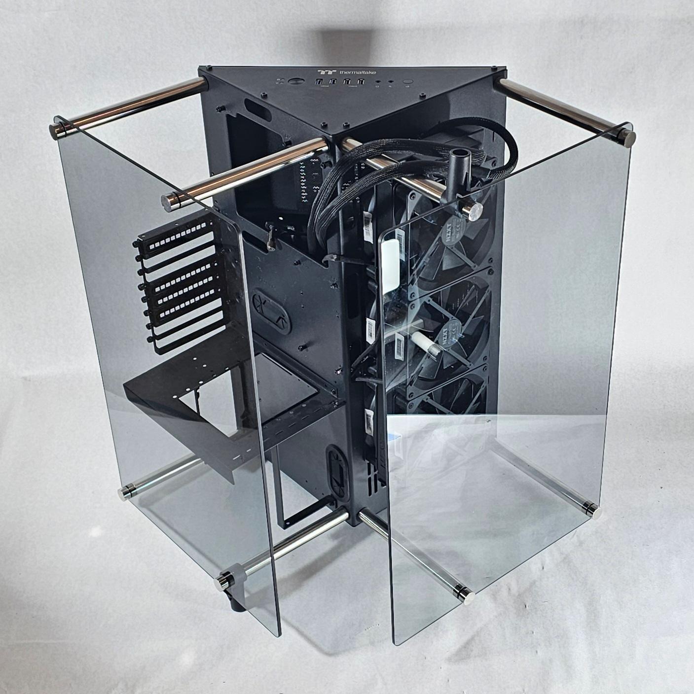 Thermaltake Core P90 Tempered Glass Edition (Wall Mount PC Case) w\ NZXT 420mm AIO & Wall Mount