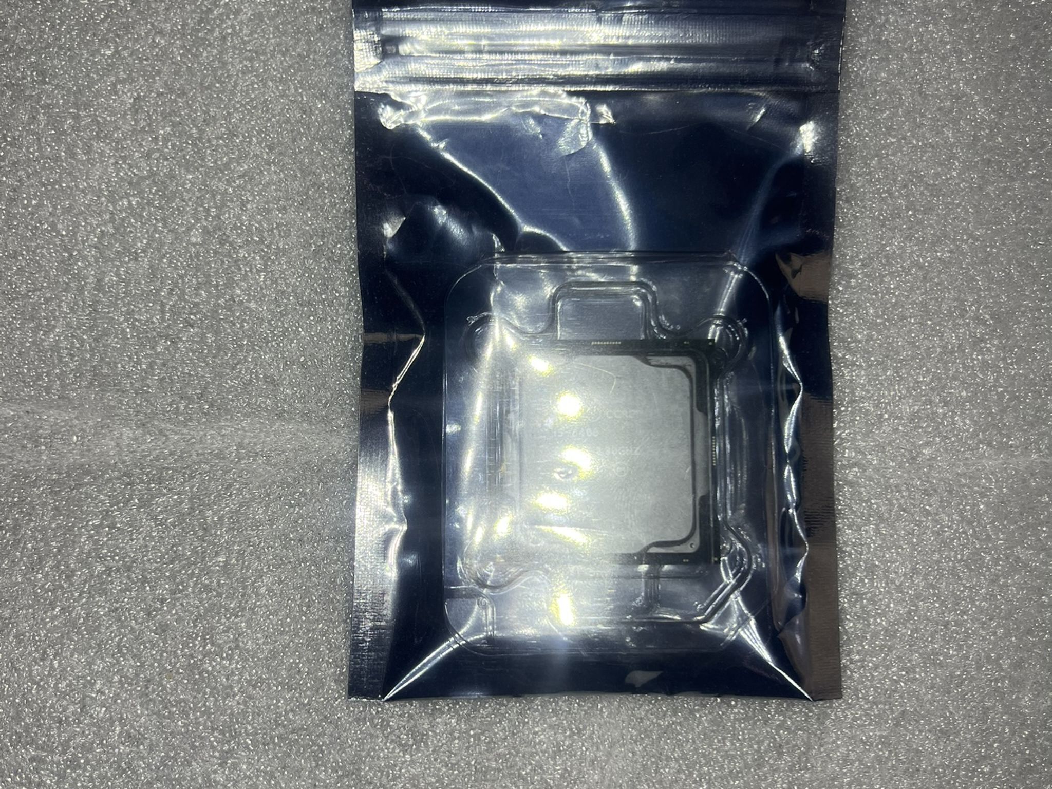 Intel i5 8400