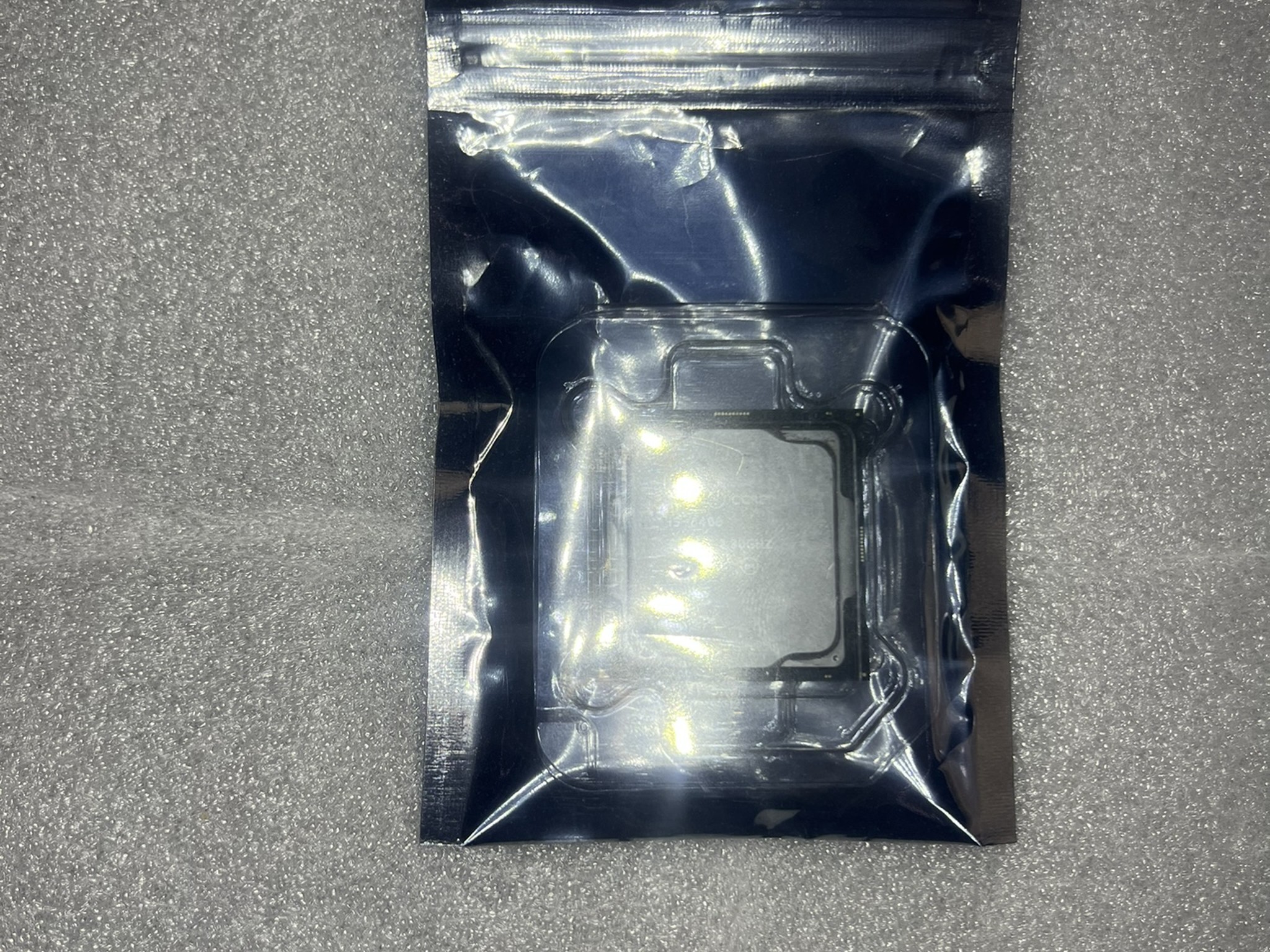 Intel i5 8400