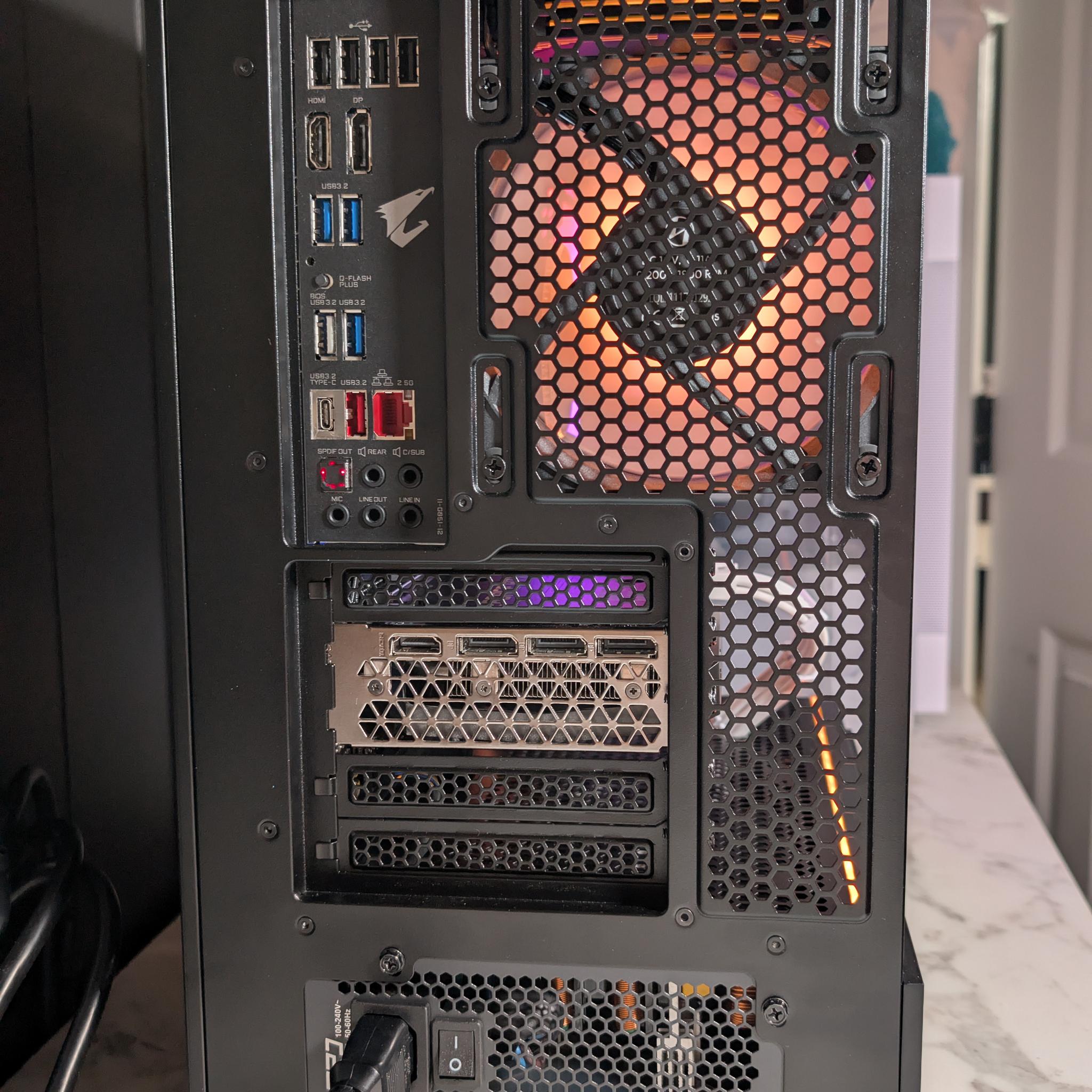 Custom Gaming PC Ryzen 5600X |  NVIDIA 3060 12GB | 32GB RAM |  1TB SSD | Lian Li MATX