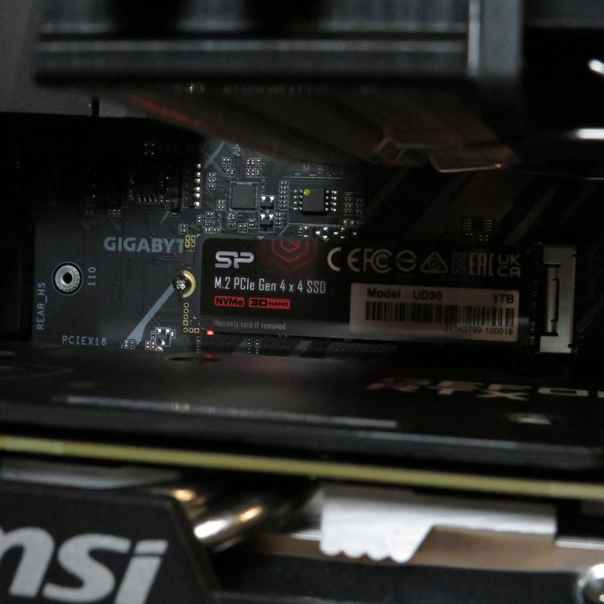 Black OPs Gamer for Black Friday - Ryzen 5 5600X + RTX 3060 + 16 GB DDR4 + 1 TB NVME SSD