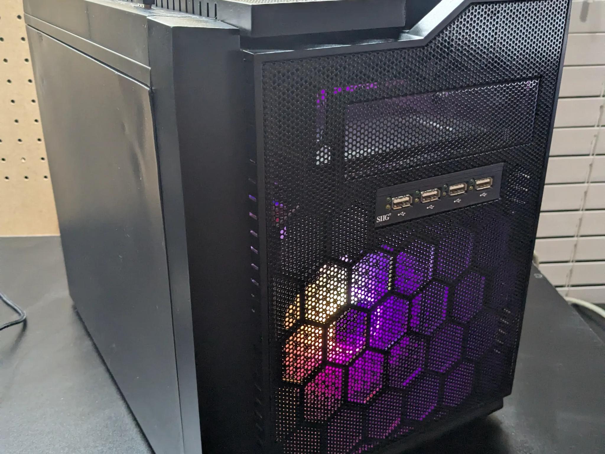 THE CUBE | Scratch and Dent | Budget NAS/Server/HTPC | i5-3470, 2GB AMD, 16GB RAM, 512GB SSD, Win10