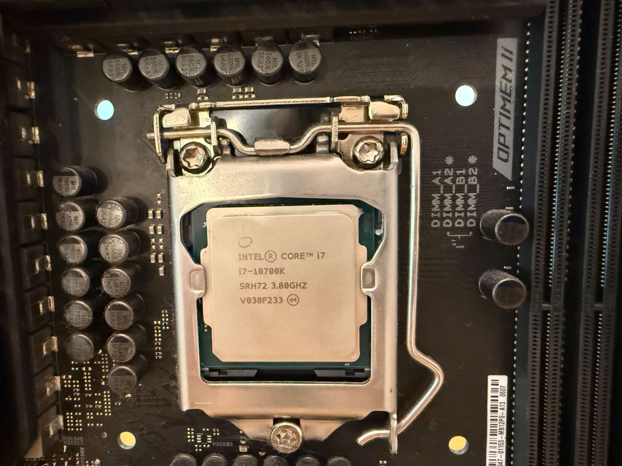 i7-10700k+ Rog Strix Z490E