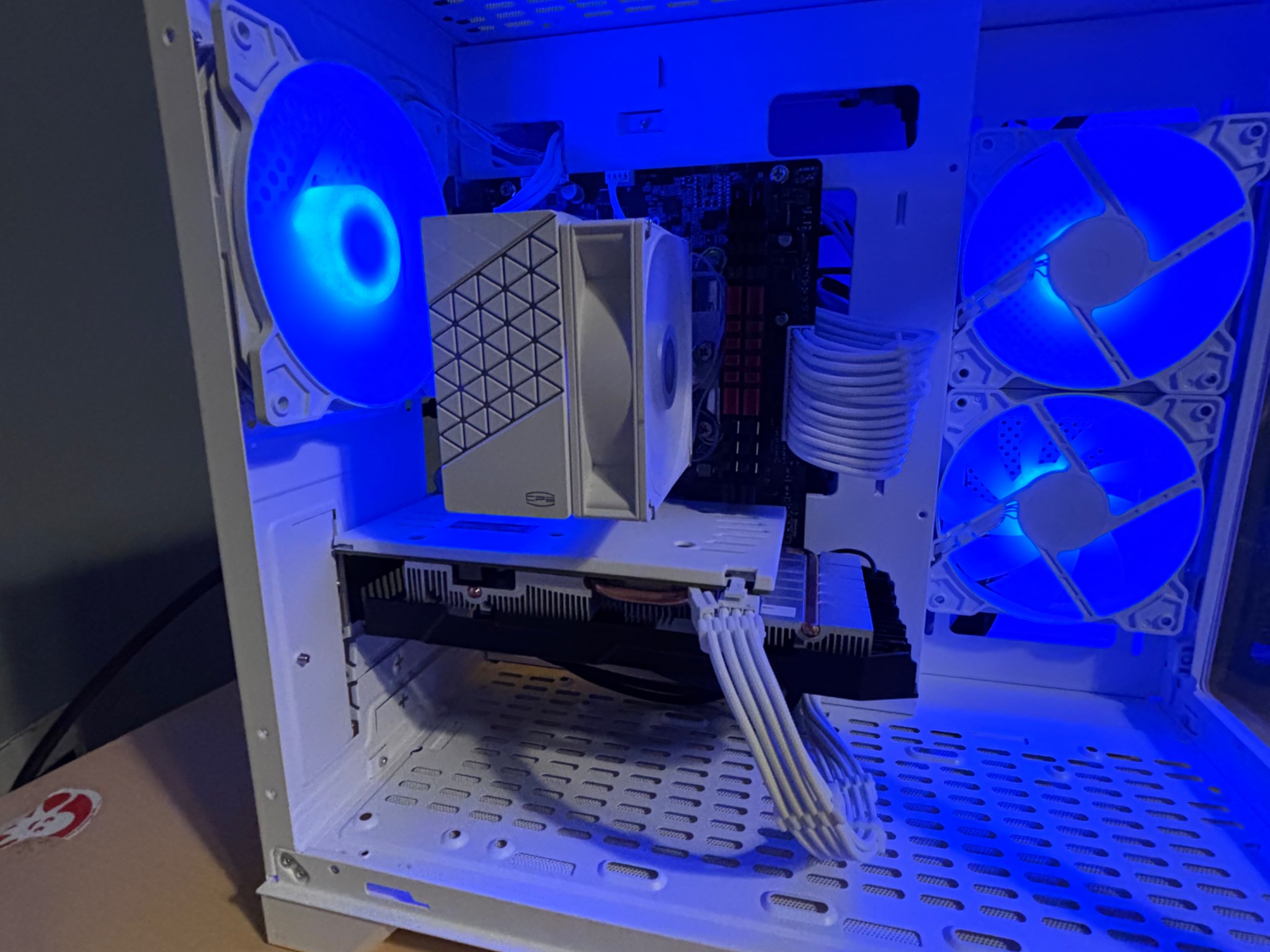 *HOLIDAY DEAL🎄*High quality all white i7 PC
